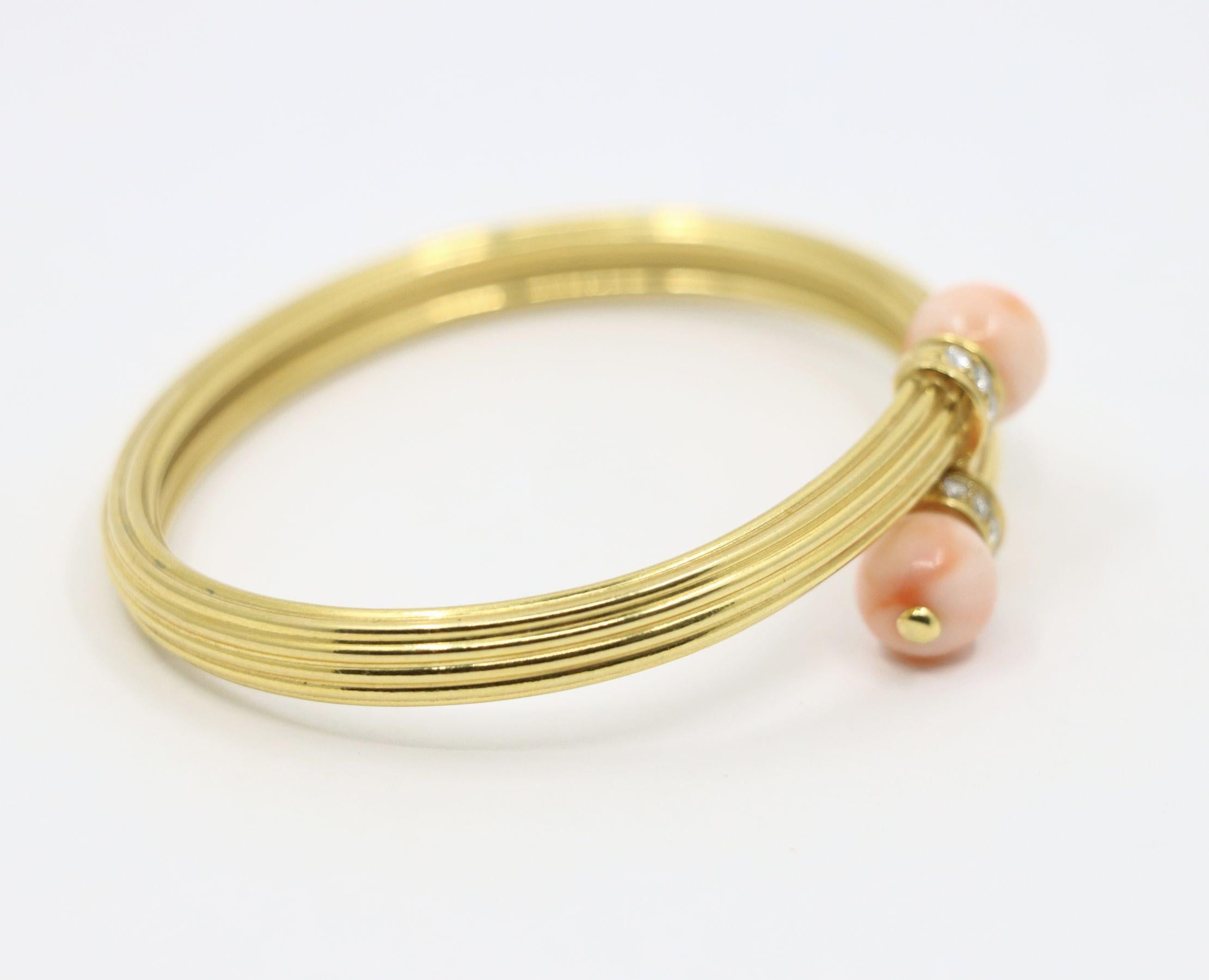 Bracciale in corallo con diamanti d'epoca in oro 18 carati in vendita 2