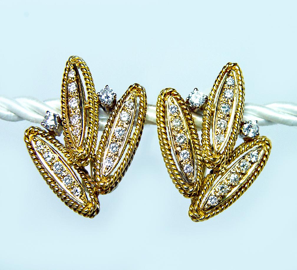 Vintage 18K Gold Diamant Ohrringe Opulent Estate Midcentury 13.4gr circa 1960s im Zustand „Gut“ im Angebot in Brambleton, US