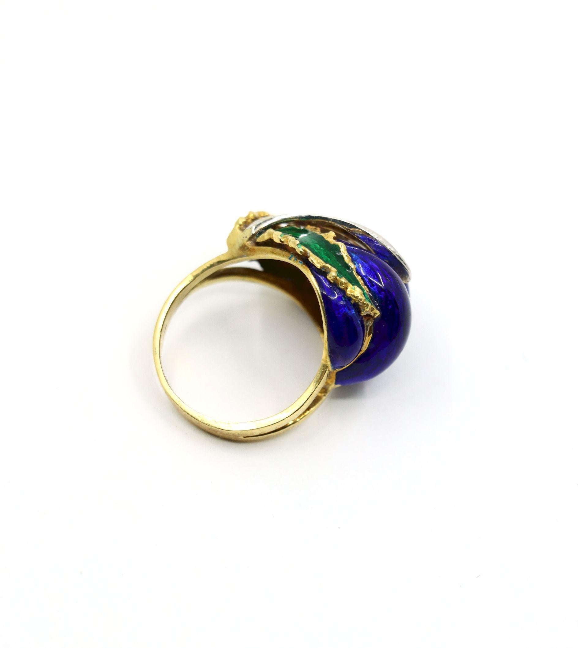 Anello vintage con smalto e diamanti in oro 18 carati in vendita 4