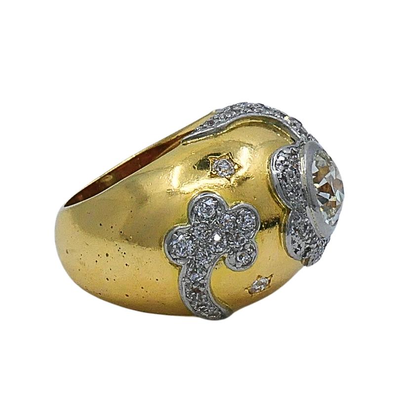 Women's Vintage 18k Gold Diamond Floral Dome Ring For Sale