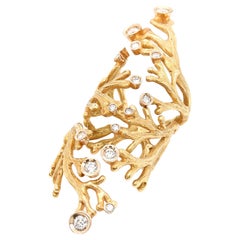 Anello da cocktail d
epoca in oro 18 carati e diamanti con ramo figurato "Coral" a tutta mano