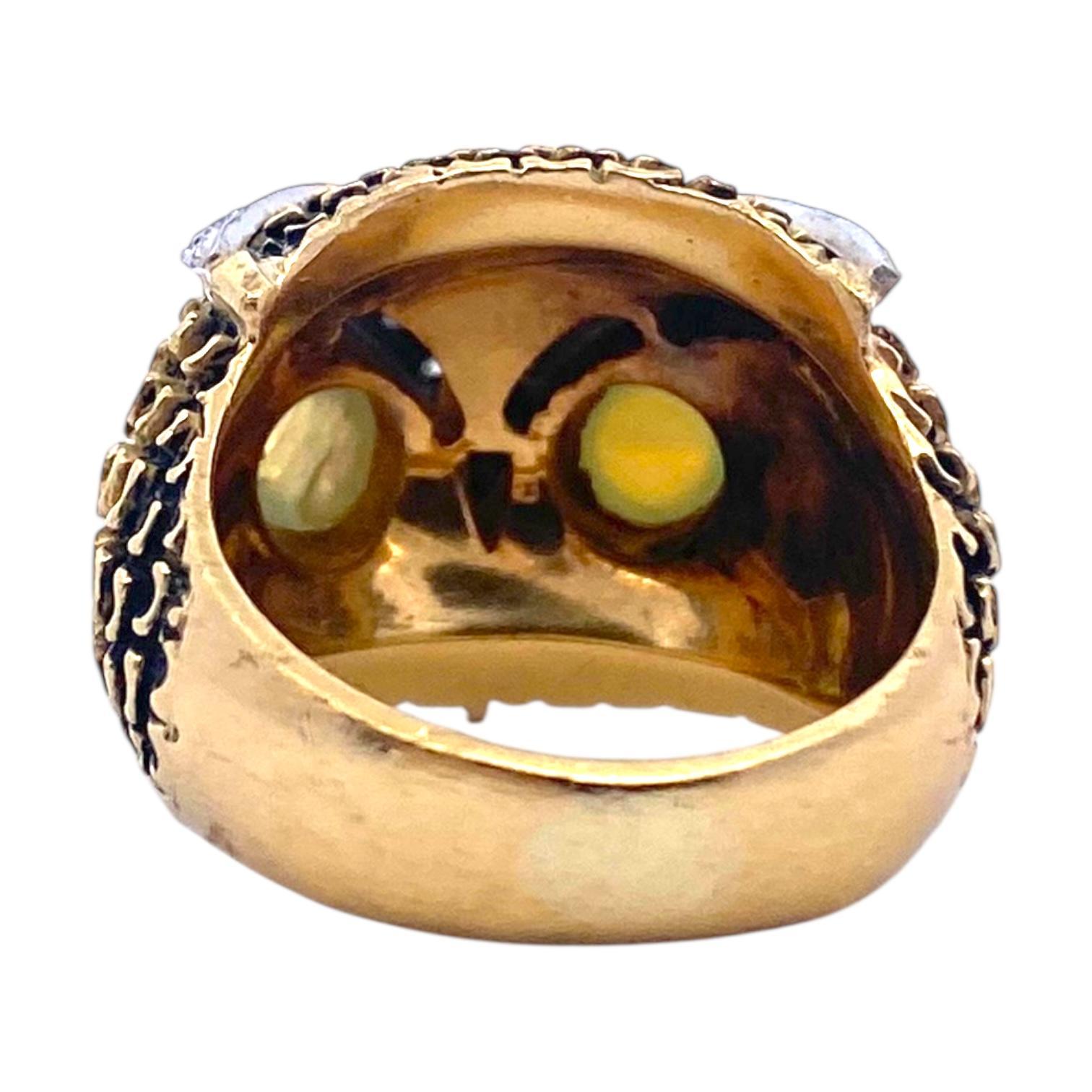 Cabochon Anello gufo d'epoca in oro 18 carati con diamanti e occhi di crisoberillo in vendita