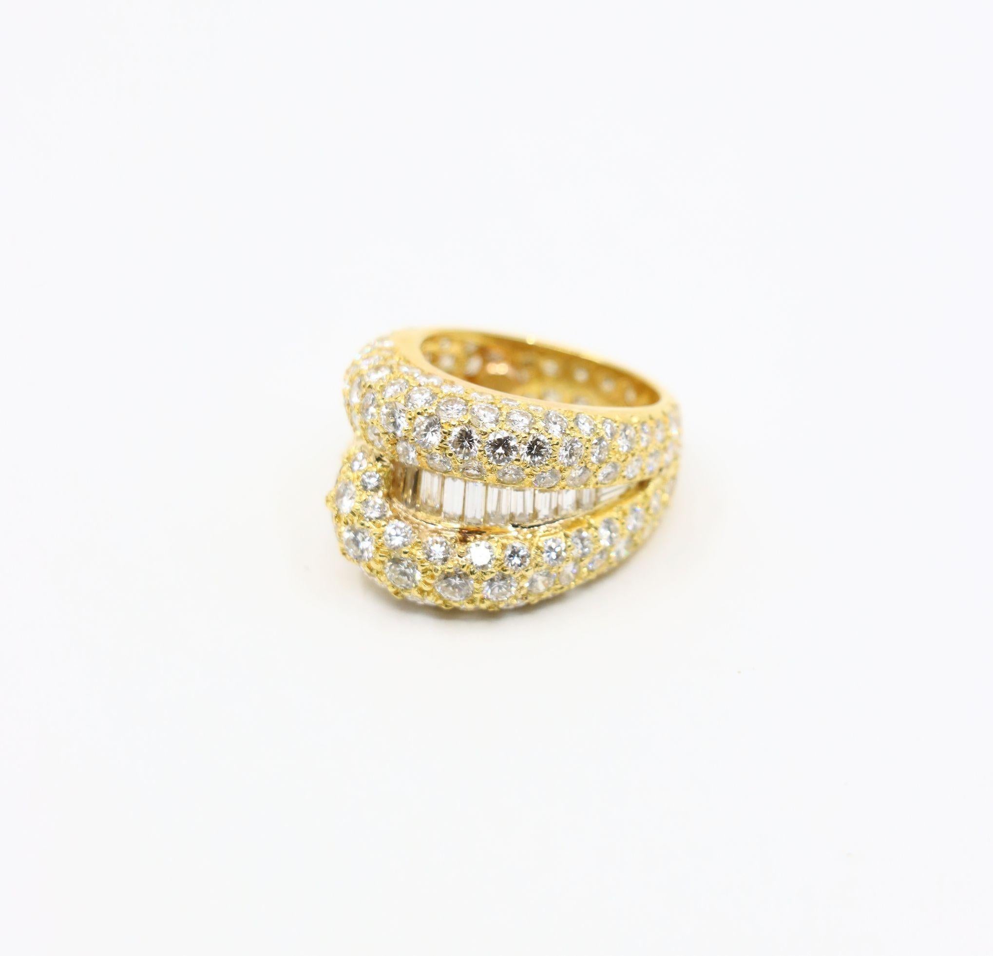 Anillo vintage de diamantes de oro de 18 quilates en venta 7