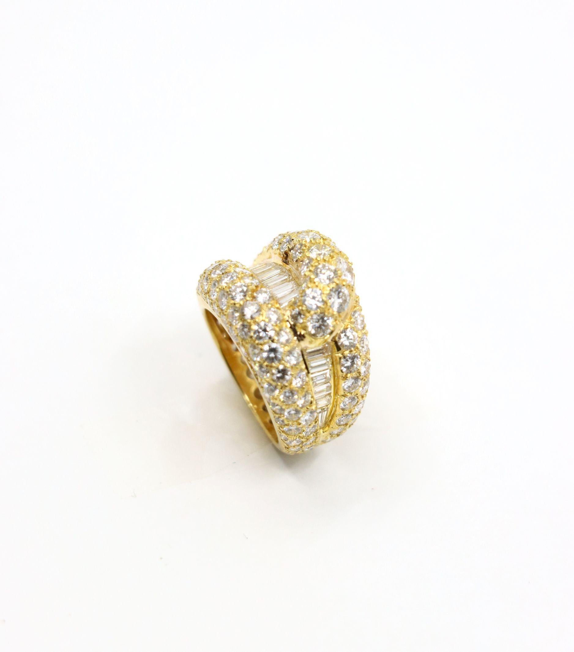 Anillo vintage de diamantes de oro de 18 quilates en venta 10