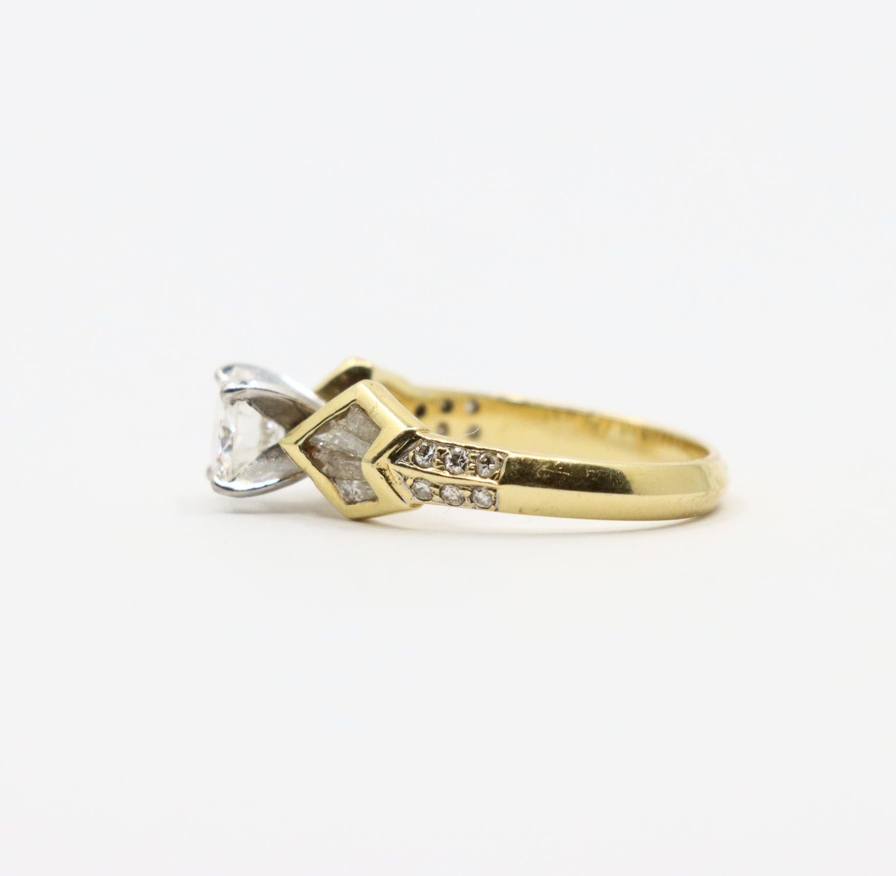 Donna Anello con diamante in oro 18 carati vintage in vendita