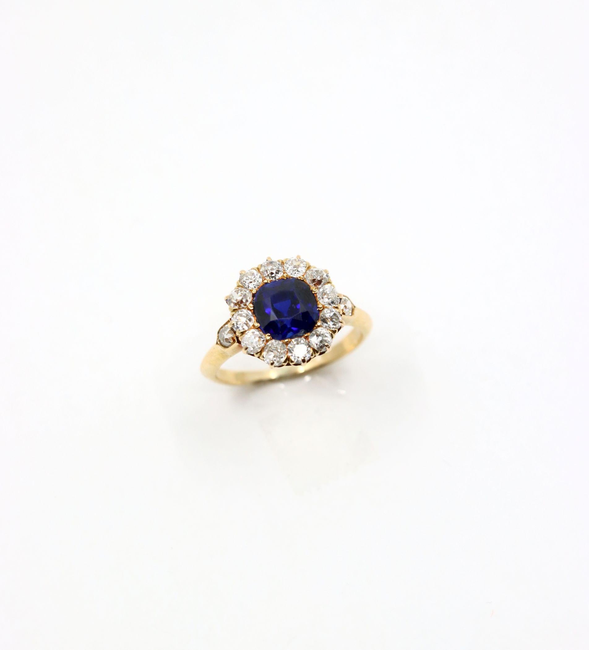 Anello vintage con zaffiro e diamante in oro 18 carati In condizioni buone in vendita a Flushing, NY