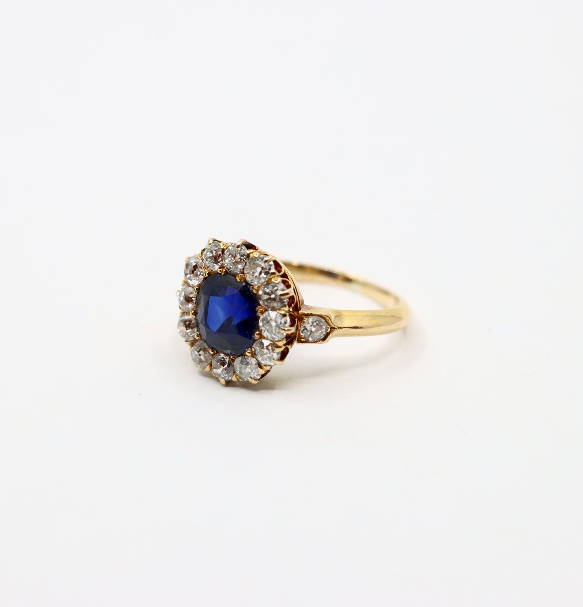Anello vintage con zaffiro e diamante in oro 18 carati in vendita 1