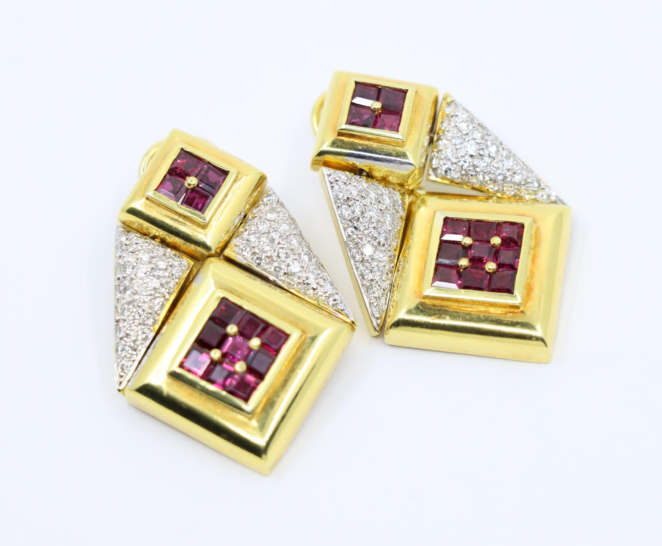 Vintage 18K Gold Diamonds Ruby Geometry Shape Earring For Sale 6