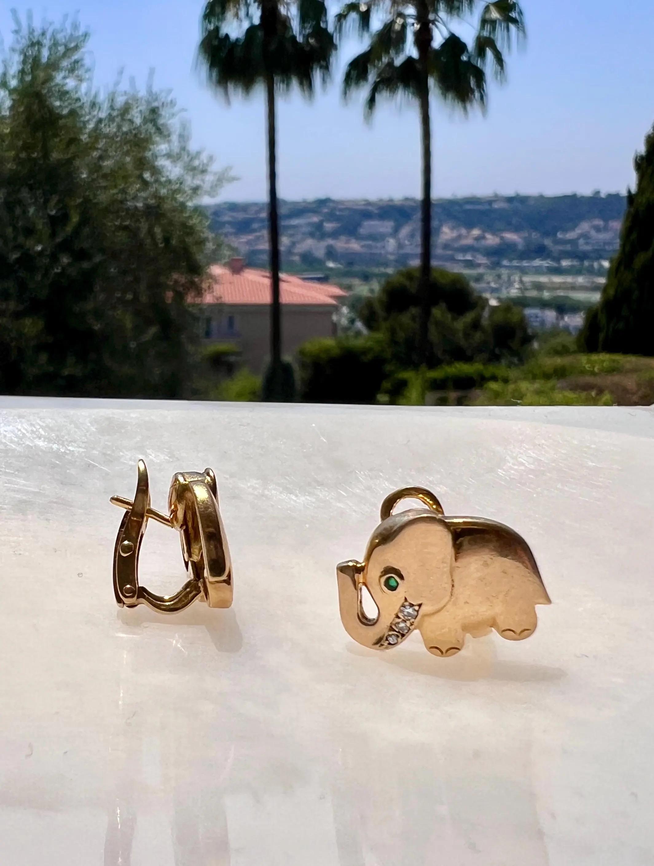Vintage 18k Gold Elephant Earrings: Emerald Eyes, Diamond Tusks - Oj Perrin (Zeitgenössisch) im Angebot