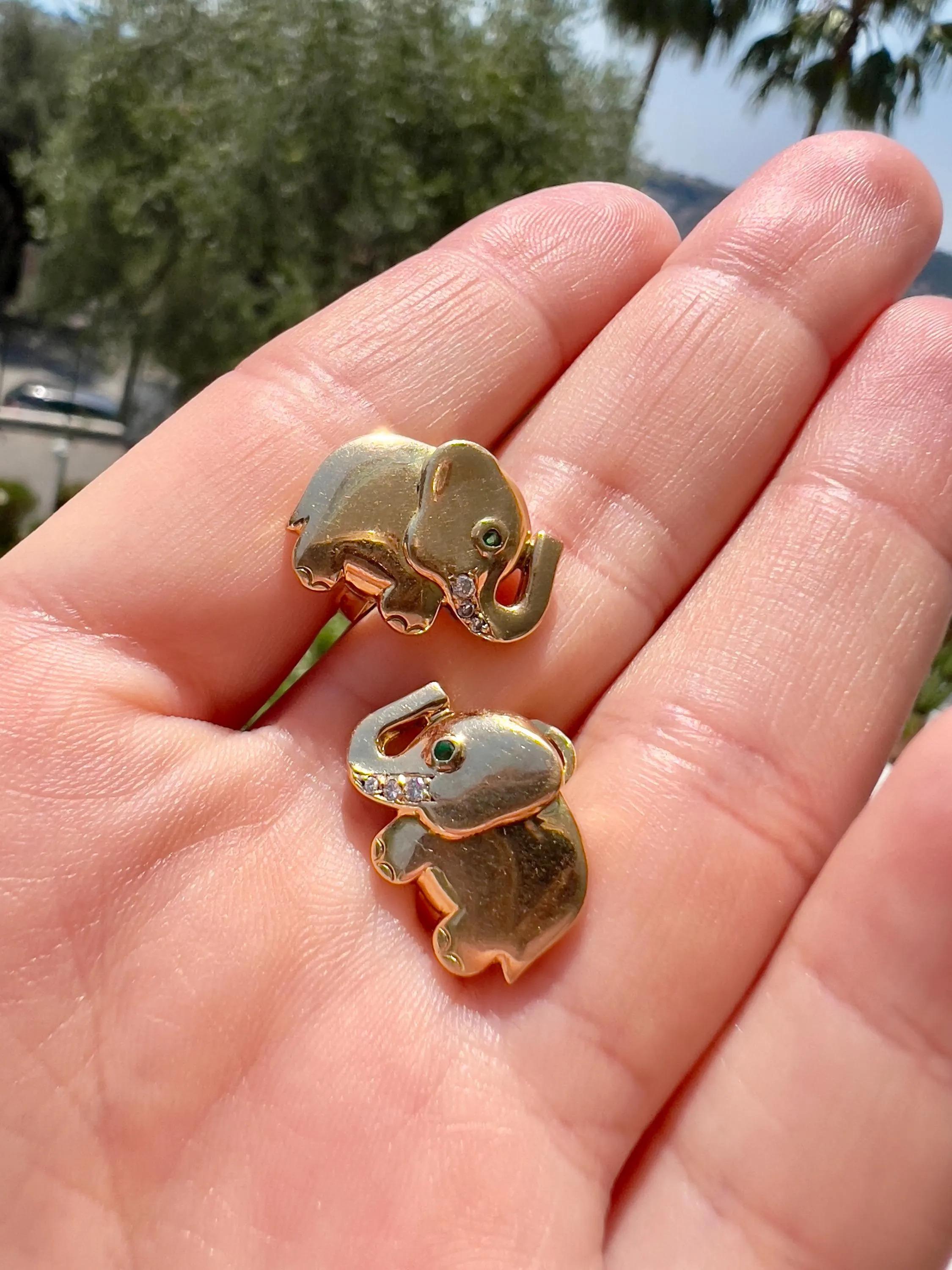 Vintage 18k Gold Elephant Earrings: Emerald Eyes, Diamond Tusks - Oj Perrin im Zustand „Hervorragend“ im Angebot in PARIS, FR