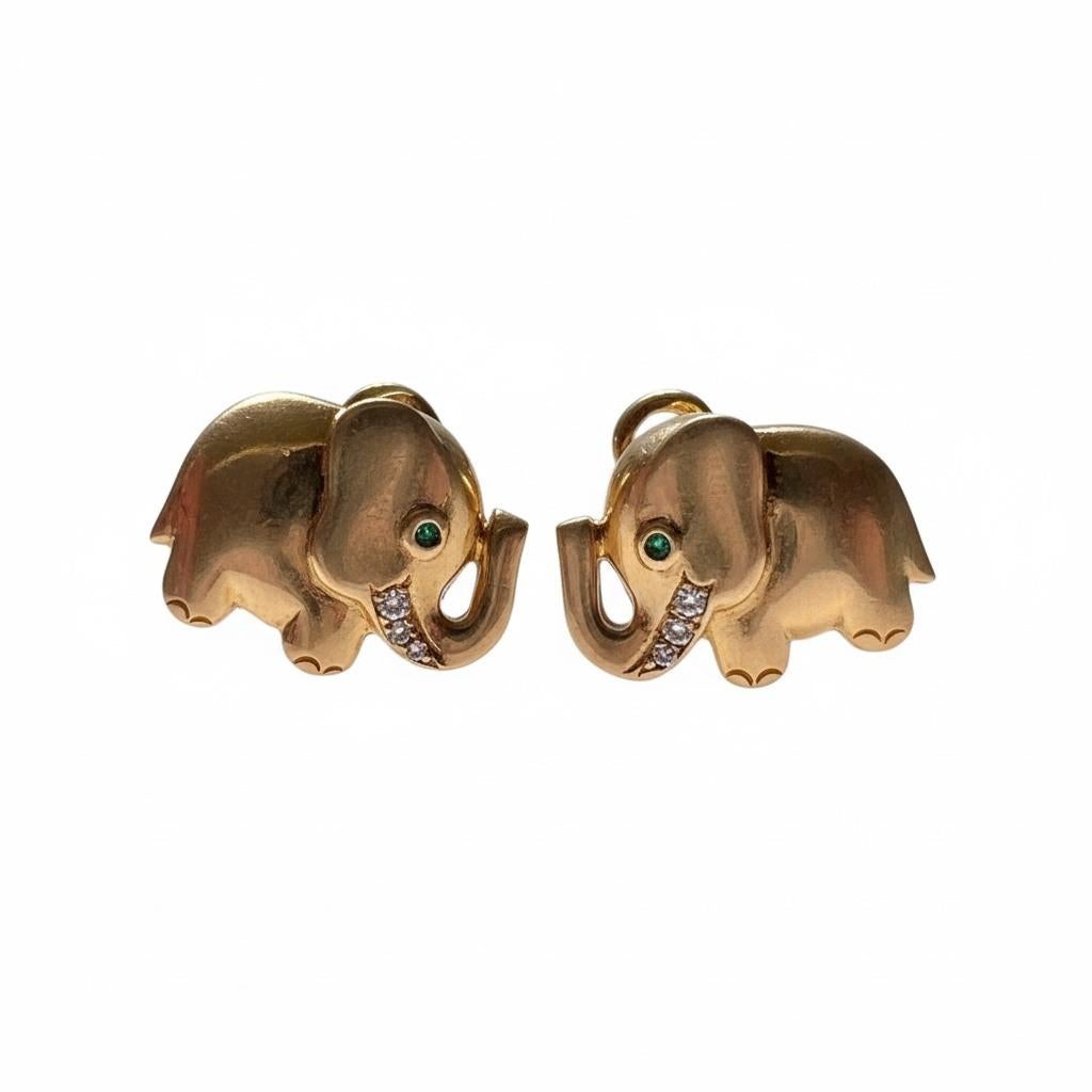 Vintage 18k Gold Elephant Earrings: Emerald Eyes, Diamond Tusks - Oj Perrin im Angebot 1
