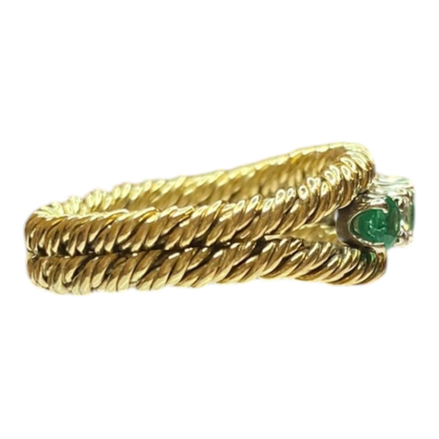 Round Cut Vintage 18K Gold Emerald & Diamond Five Stone Band Ring For Sale