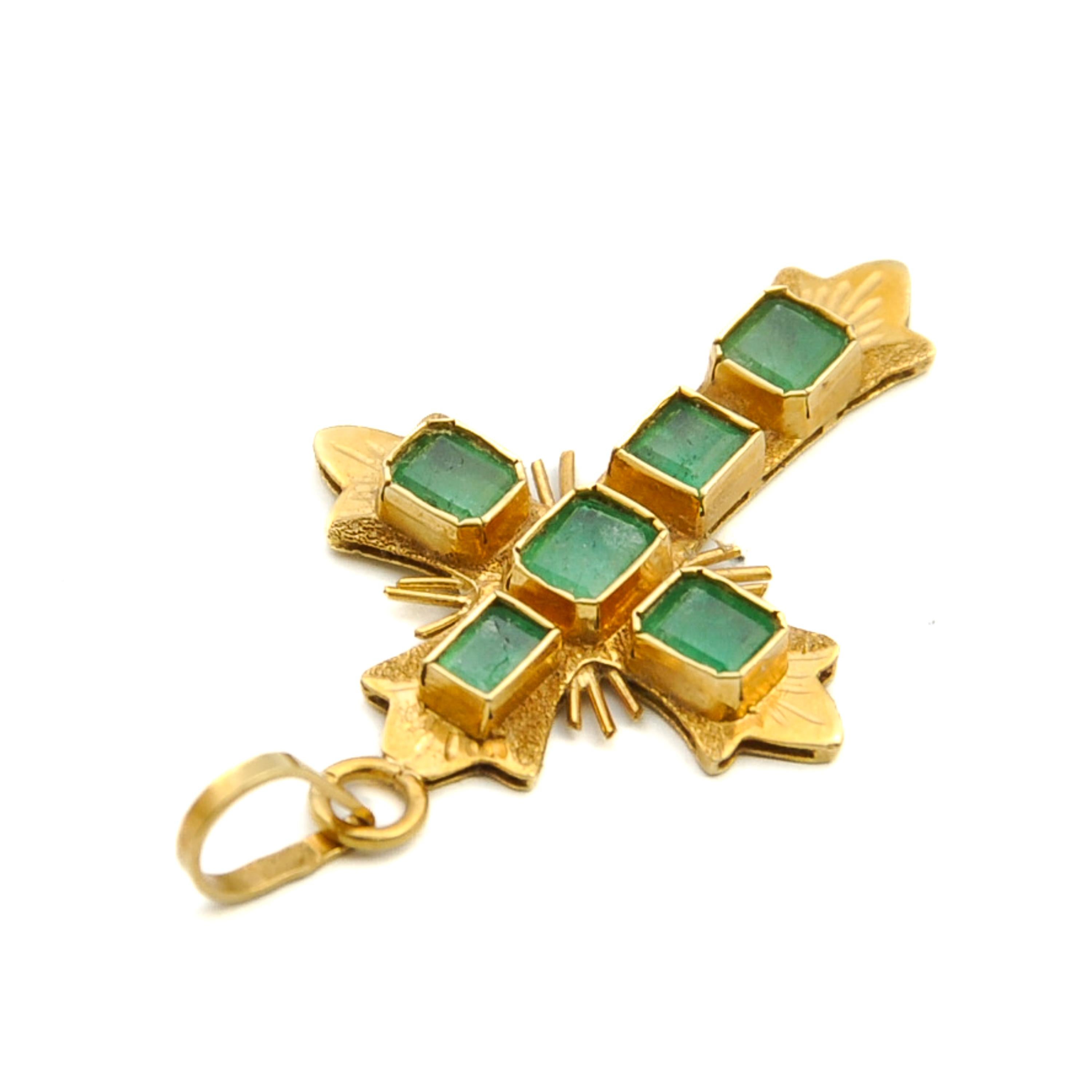 Emerald Cut Vintage 18K Gold Emerald Spanish Cross Pendant