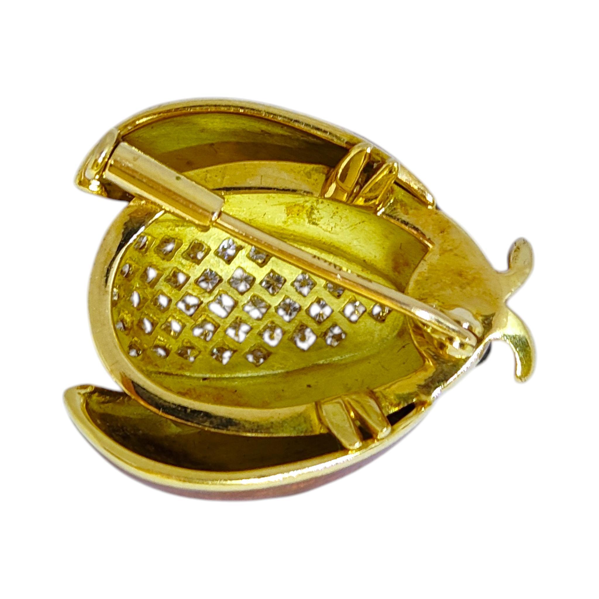Vintage 18K Gold Enamel And Diamond Ladybug Brooch en venta 1
