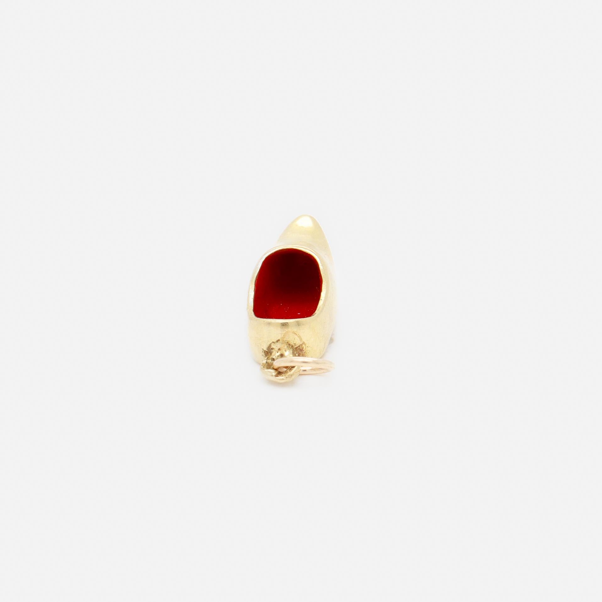 Vintage 18k Gold & Enamel Figural Dutch Clog or 'Klomp' Charm For Sale 5