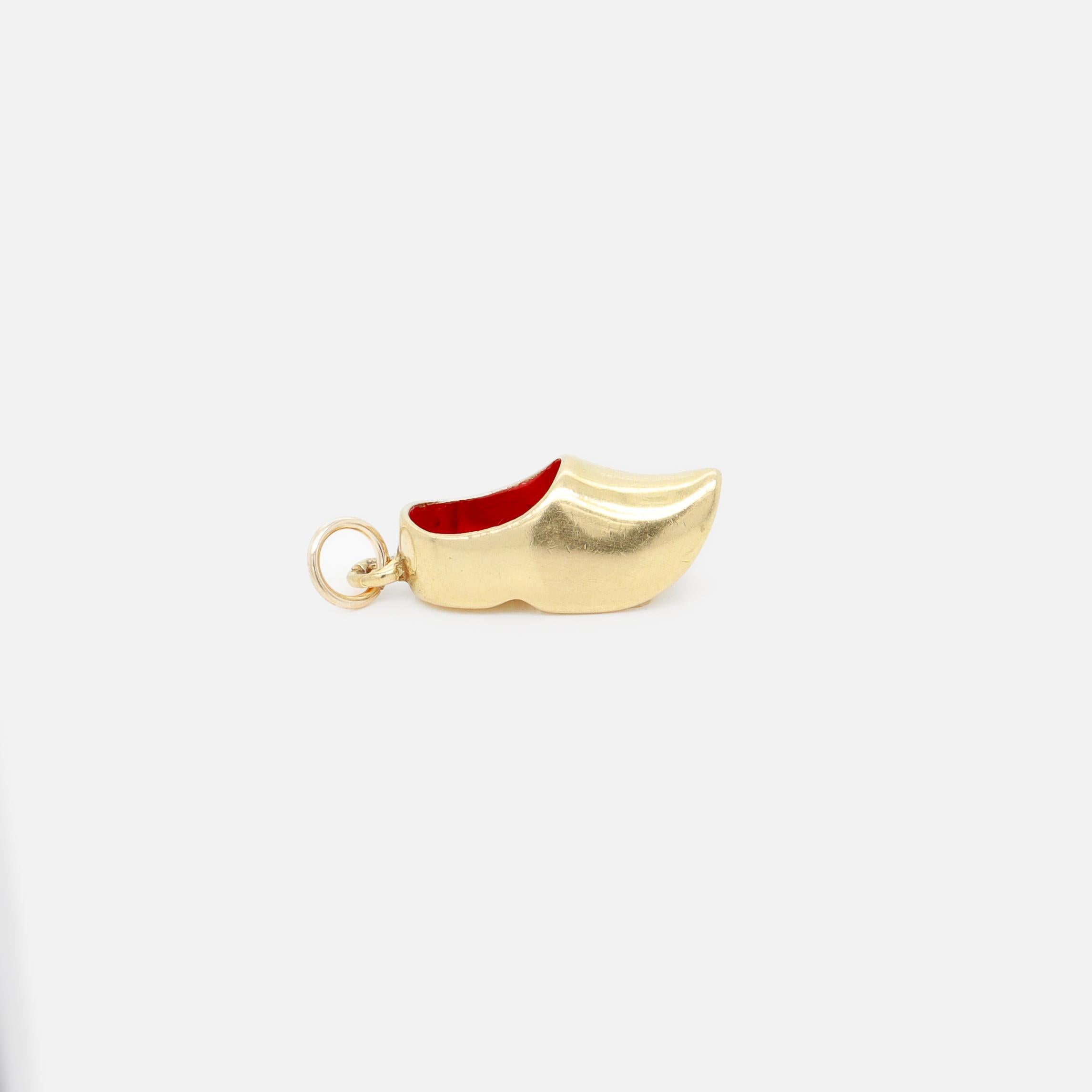 Vintage 18k Gold & Enamel Figural Dutch Clog or 'Klomp' Charm For Sale 2