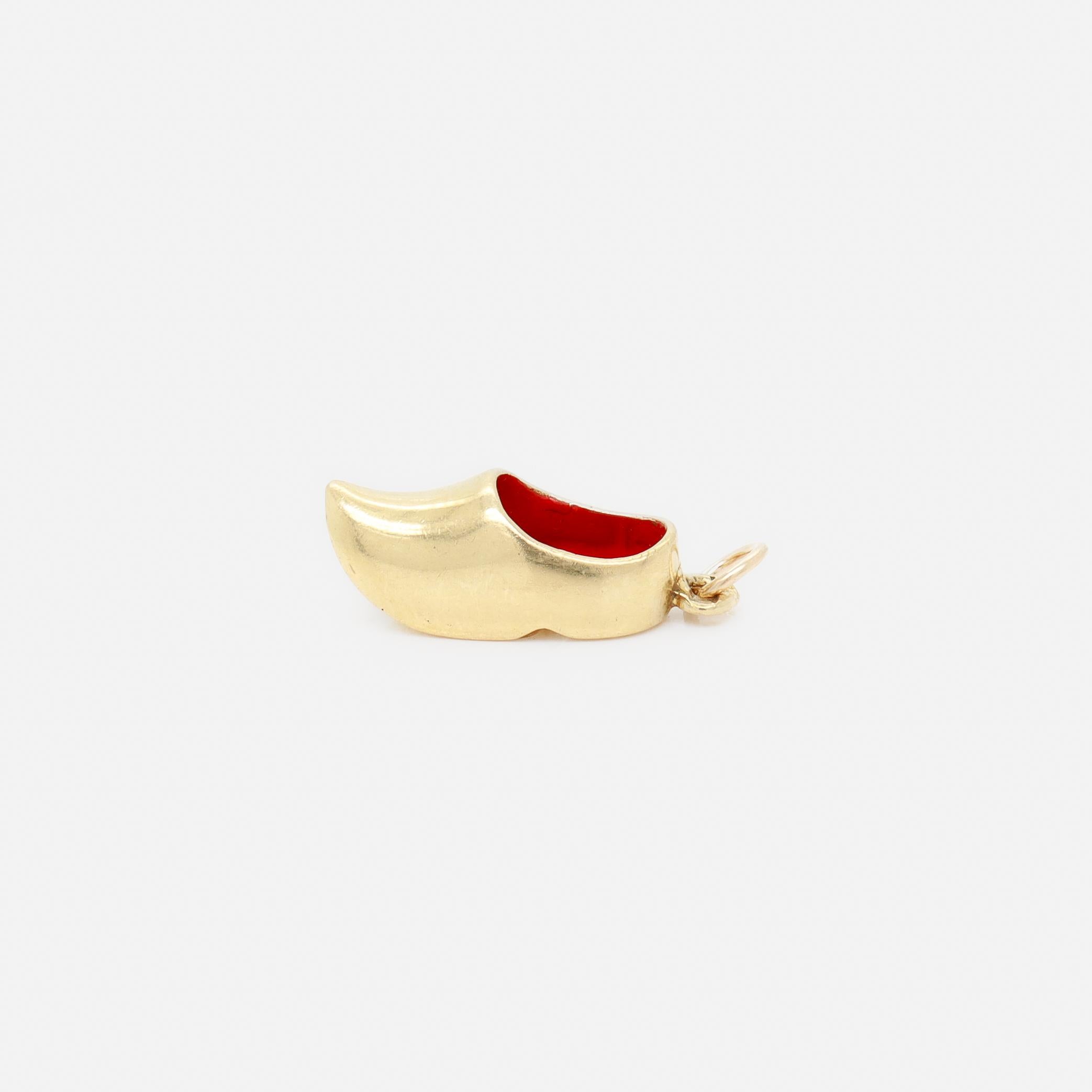 Vintage 18k Gold & Enamel Figural Dutch Clog or 'Klomp' Charm For Sale 4