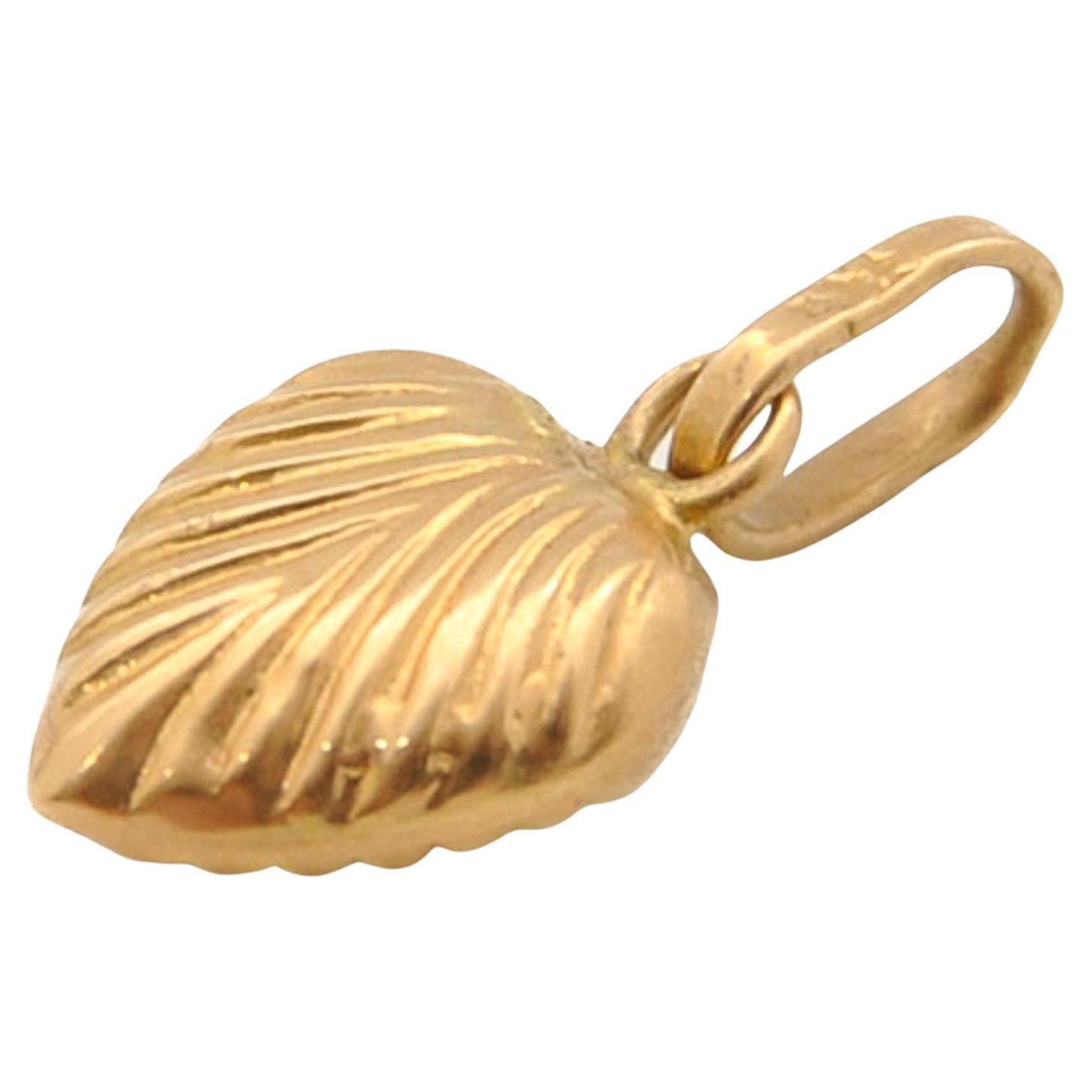 Sunburst Heart 18 Karat Gold Charm Pendant For Sale
