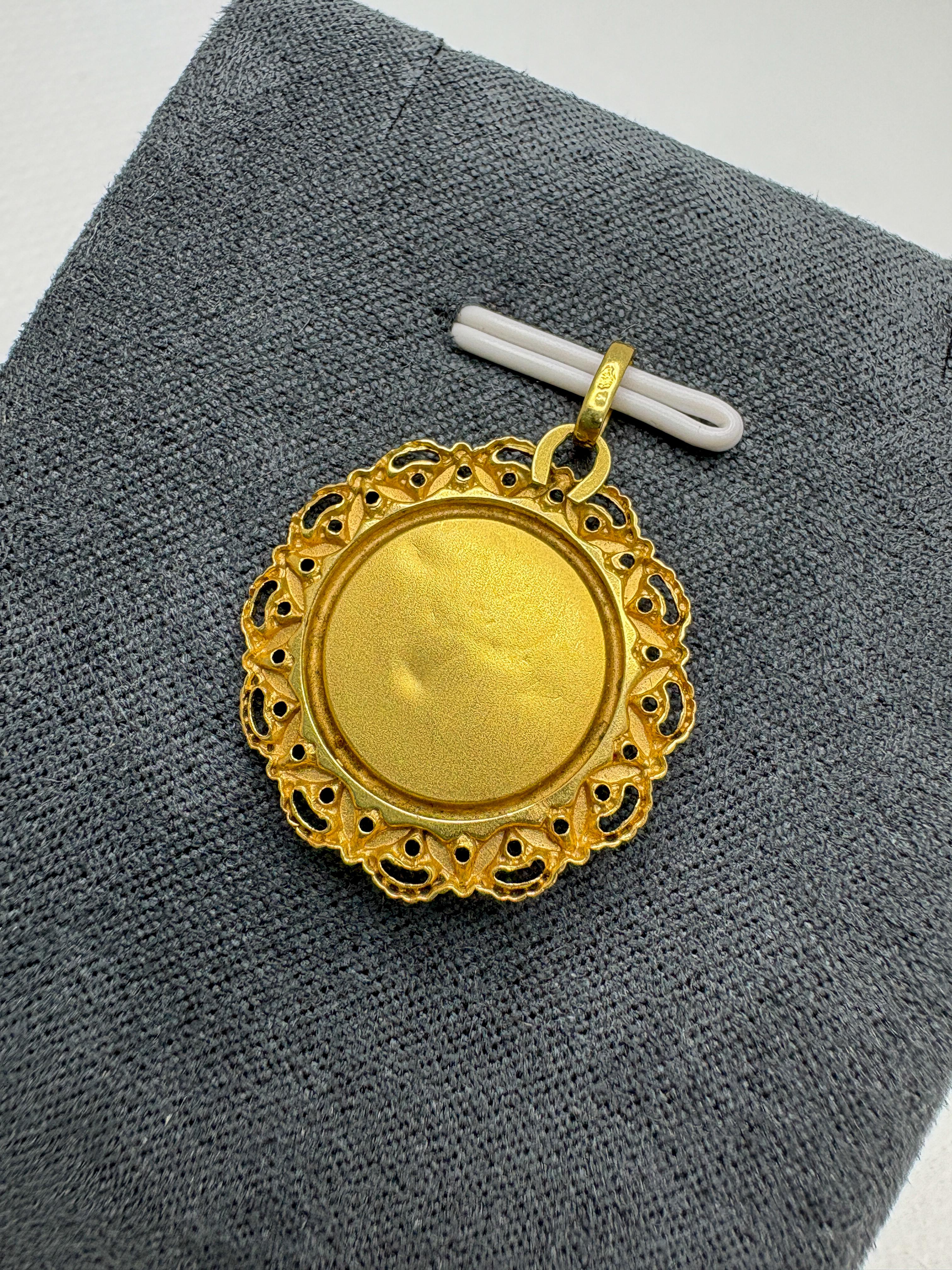 Pendentif vintage en or 18k 