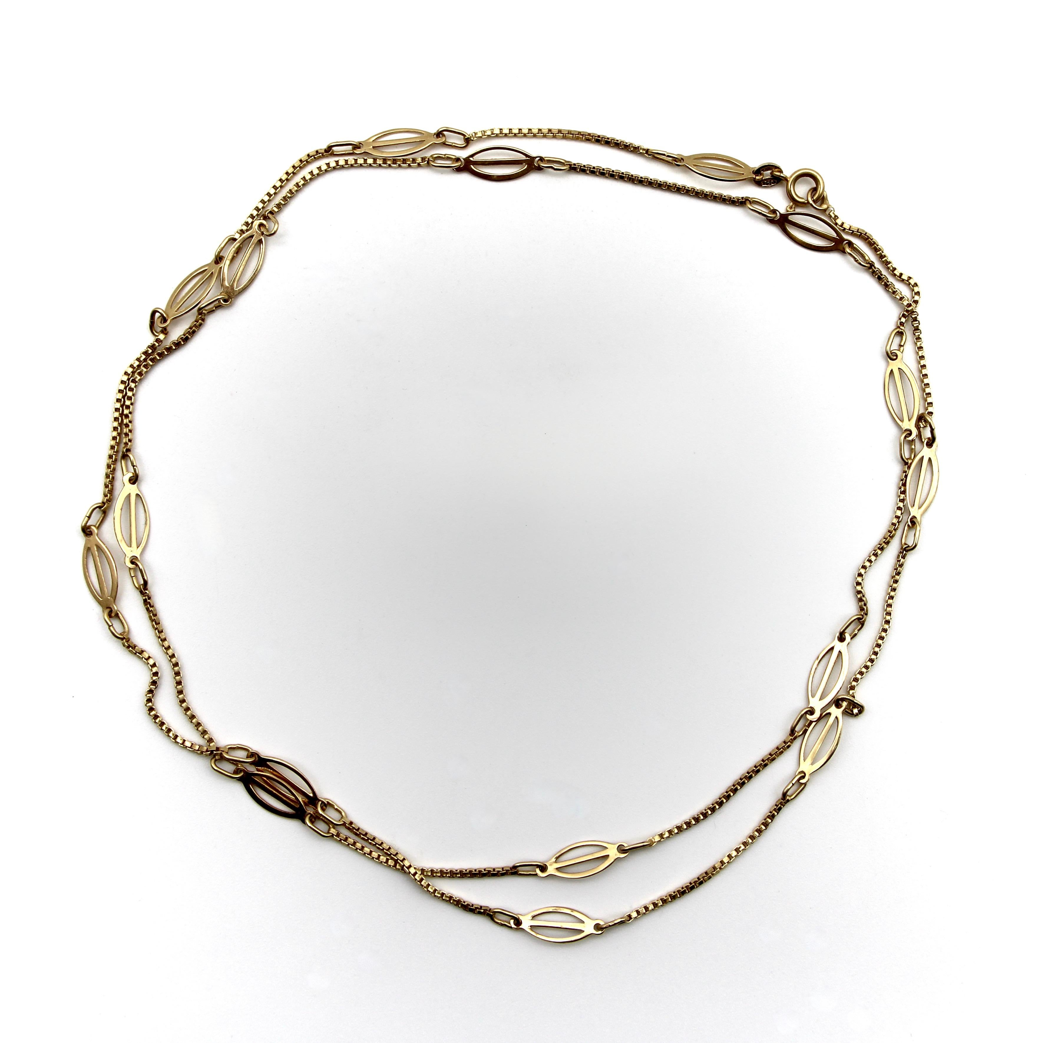Modern Vintage 18K Gold Fancy Link Station Italian Chain For Sale