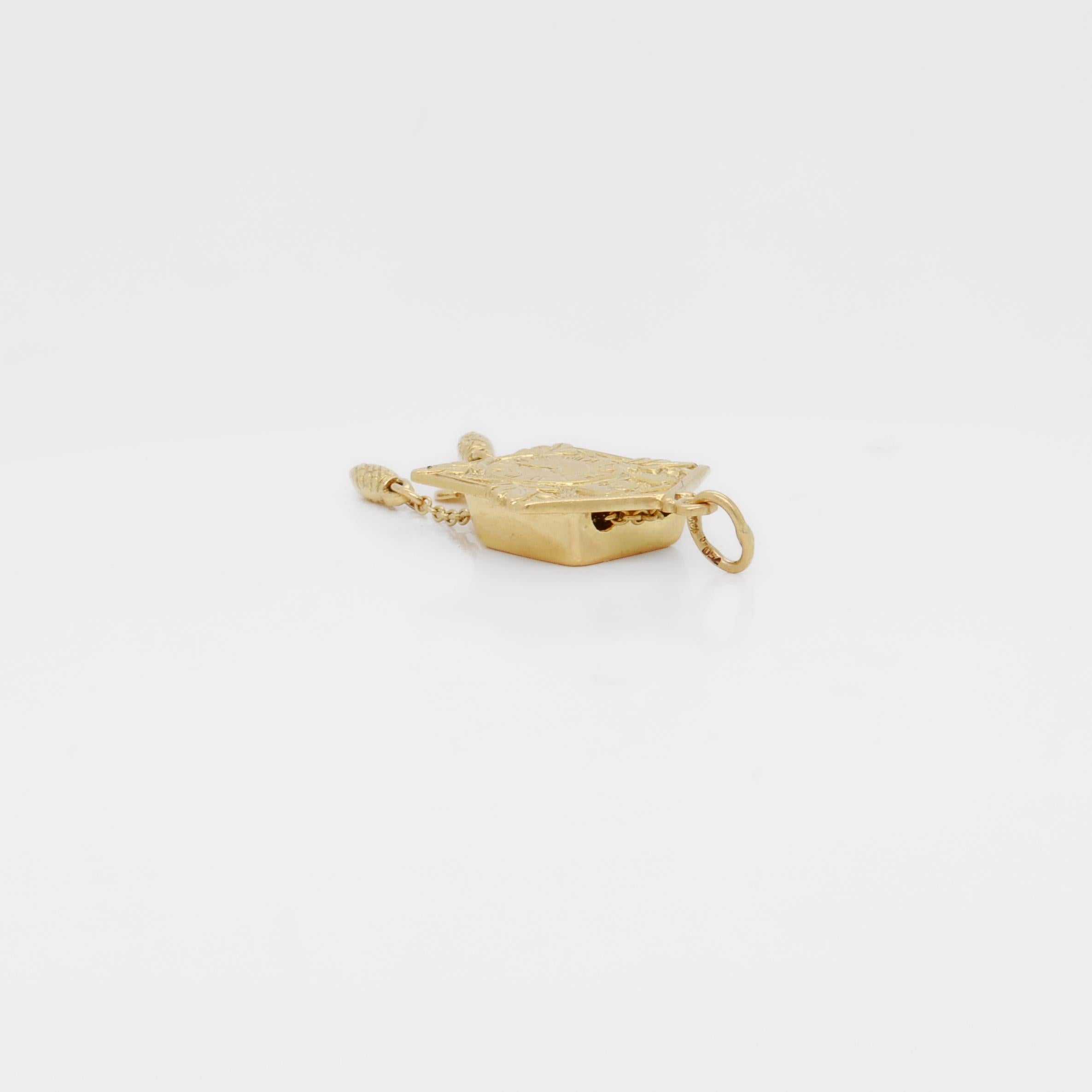 Vintage 18k Gold Figural Cuckoo Clock Charm for a Bracelet 7