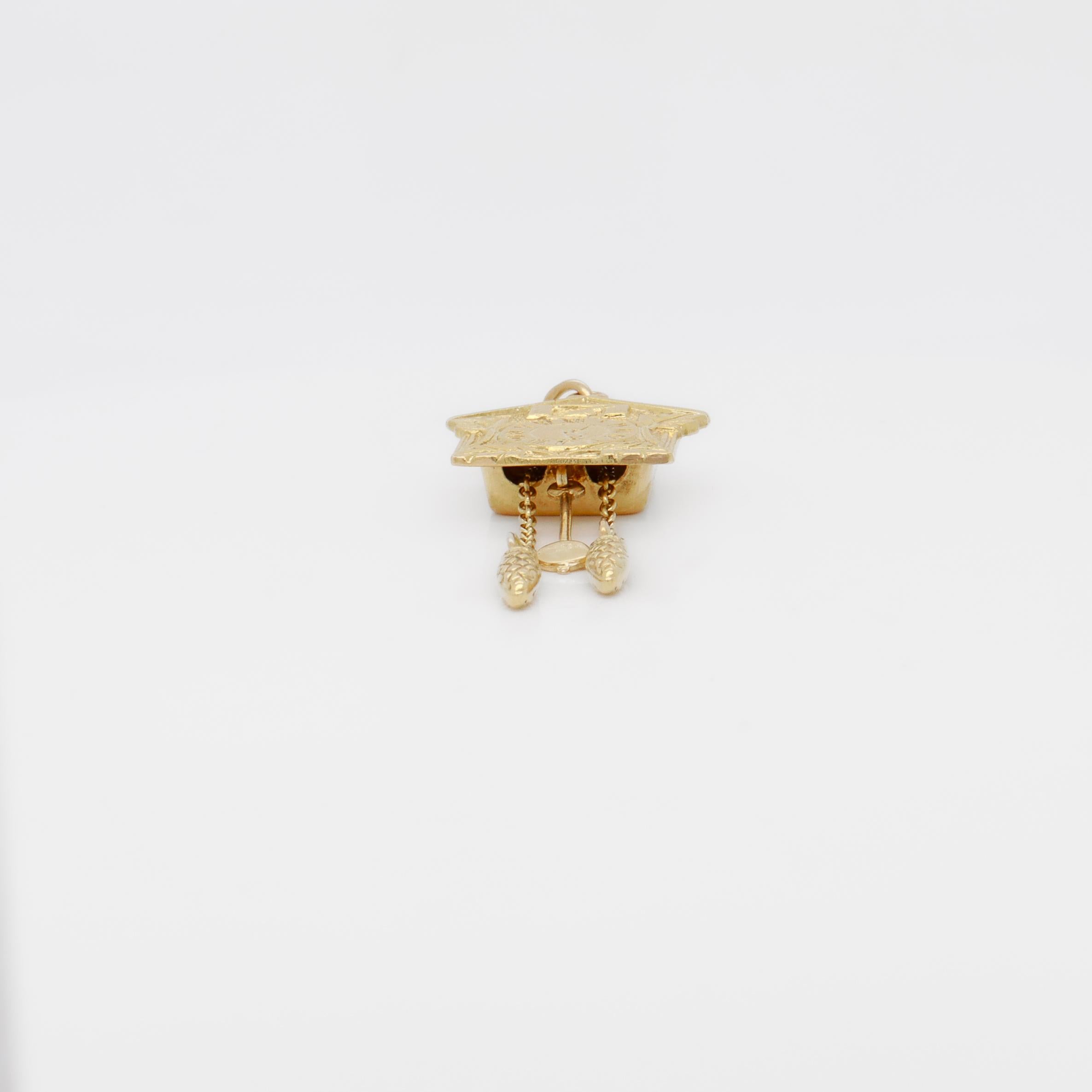 Vintage 18k Gold Figural Cuckoo Clock Charm for a Bracelet 11