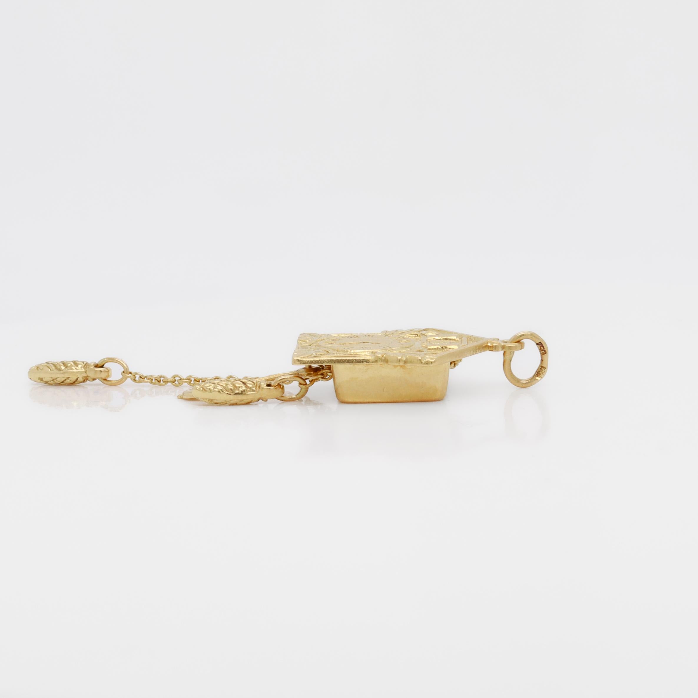 Vintage 18k Gold Figural Cuckoo Clock Charm for a Bracelet 12