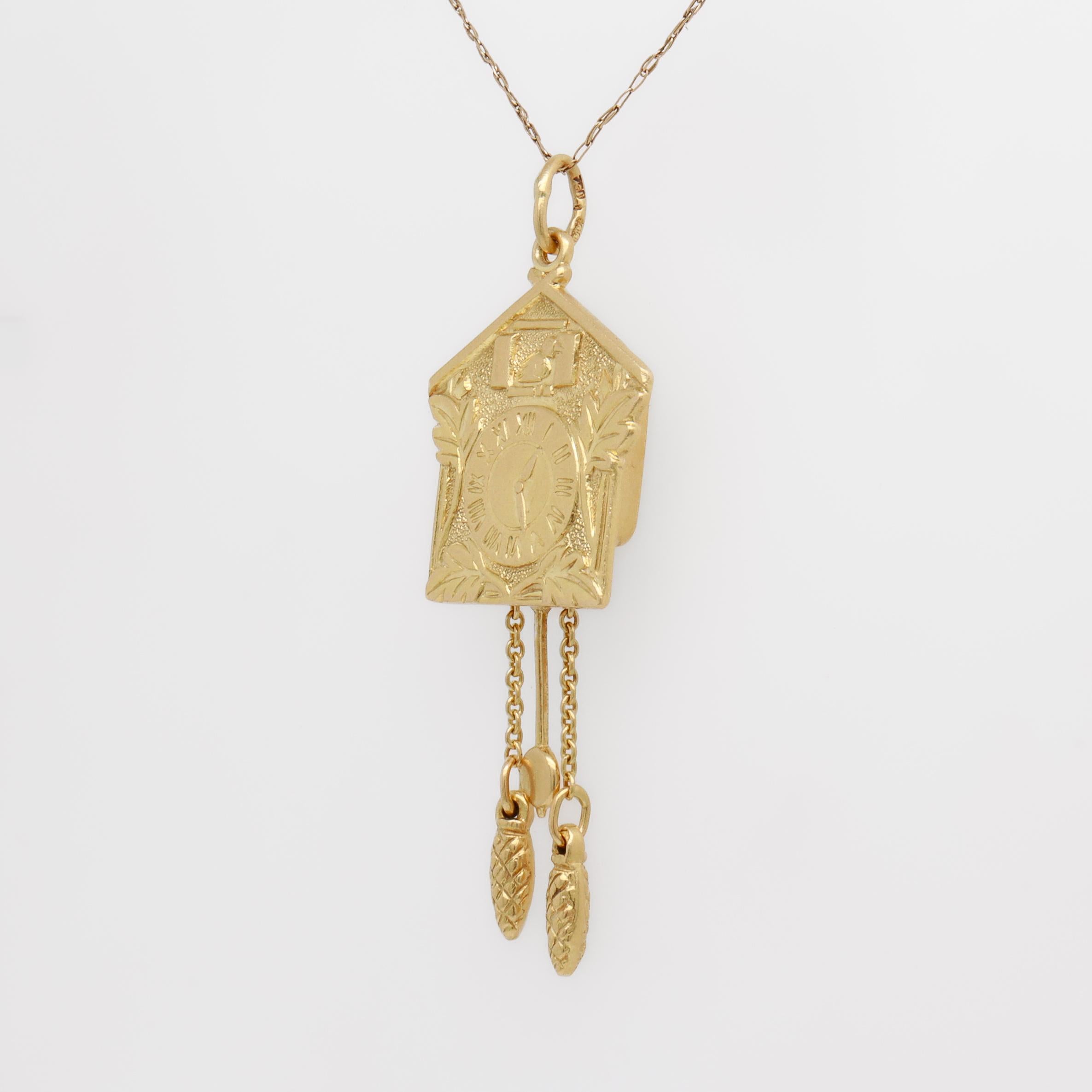 Vintage 18k Gold Figural Cuckoo Clock Charm for a Bracelet 2