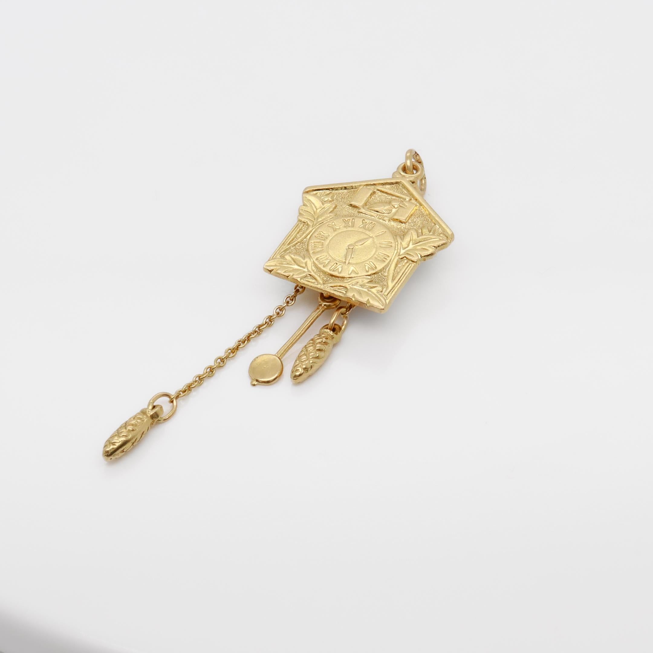Vintage 18k Gold Figural Cuckoo Clock Charm for a Bracelet 4