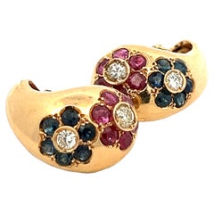 Vintage 18K Gold Floral Huggie Ohrringe mit Saphiren, Rubinen und Diamanten