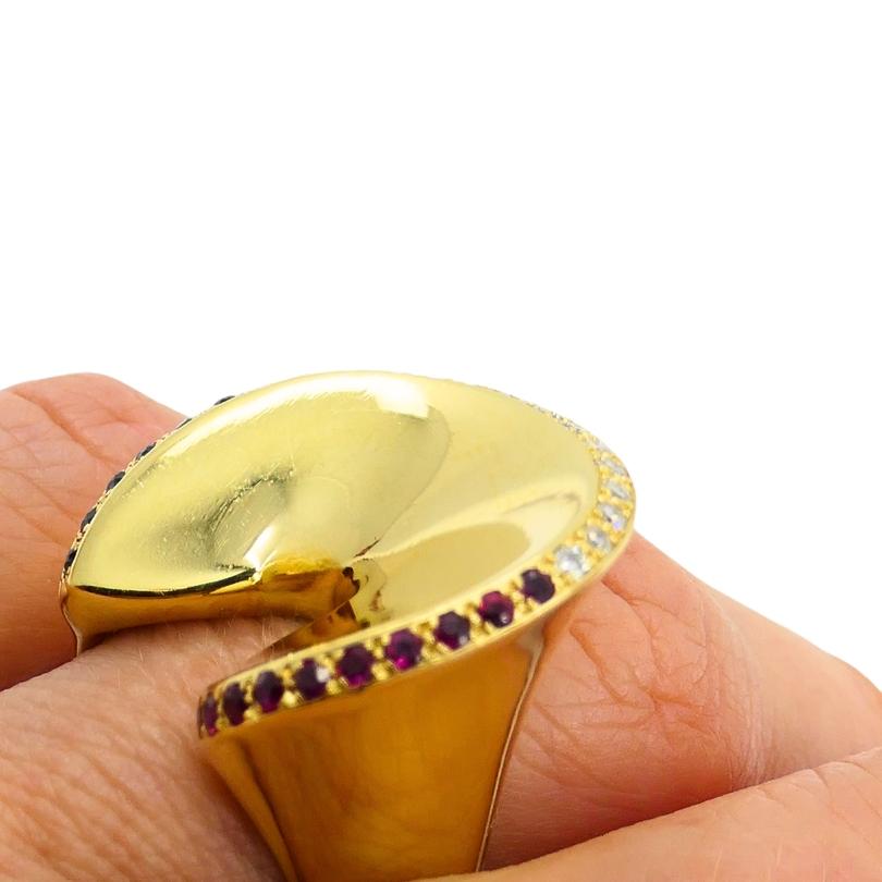 Anello da cocktail in oro 18k vintage con pietre preziose francese in vendita 6