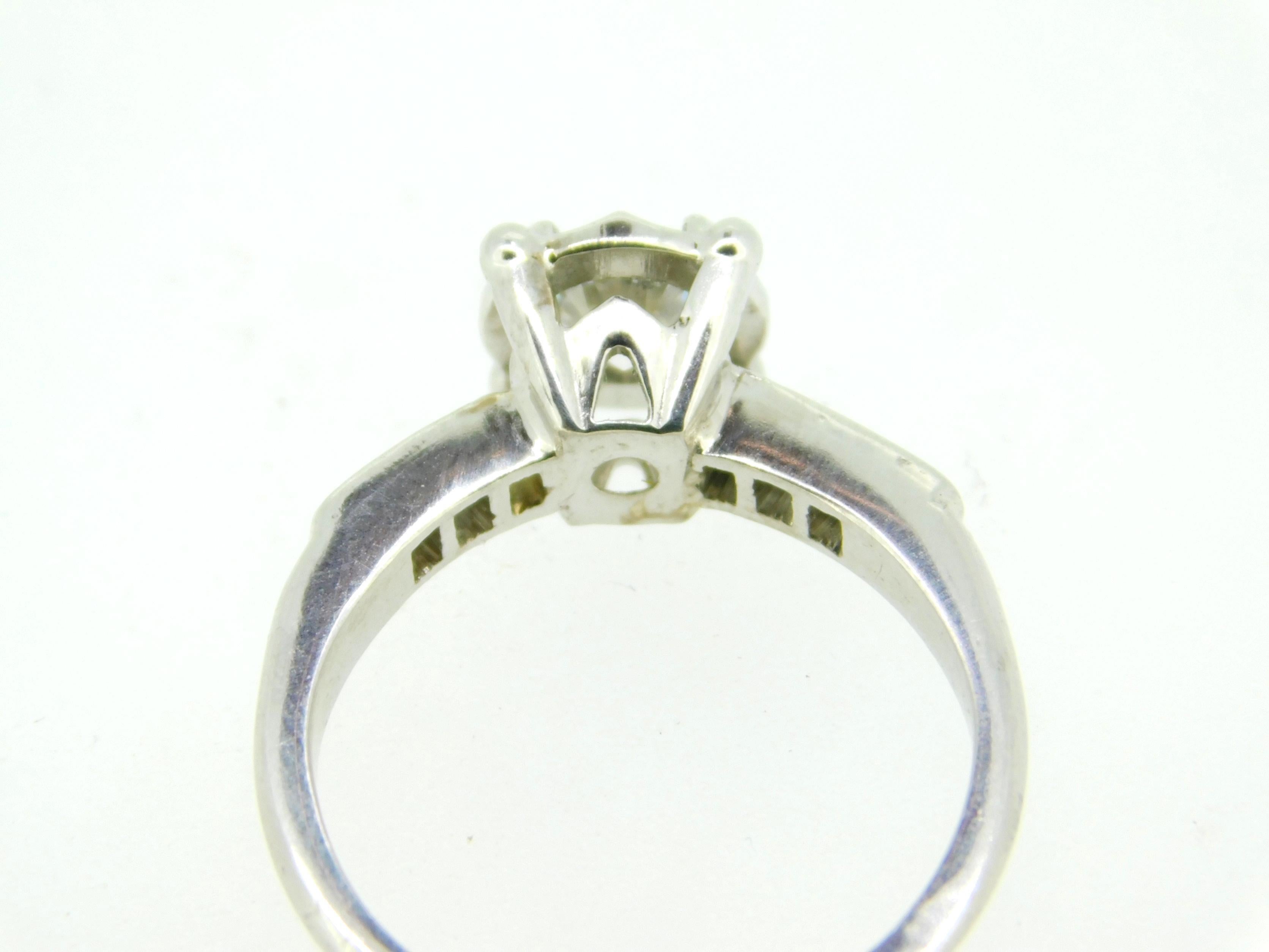 Brilliant Cut Vintage 18k Gold Genuine Natural Diamond Engagement Ring 3/4ct Total '#J4495' For Sale
