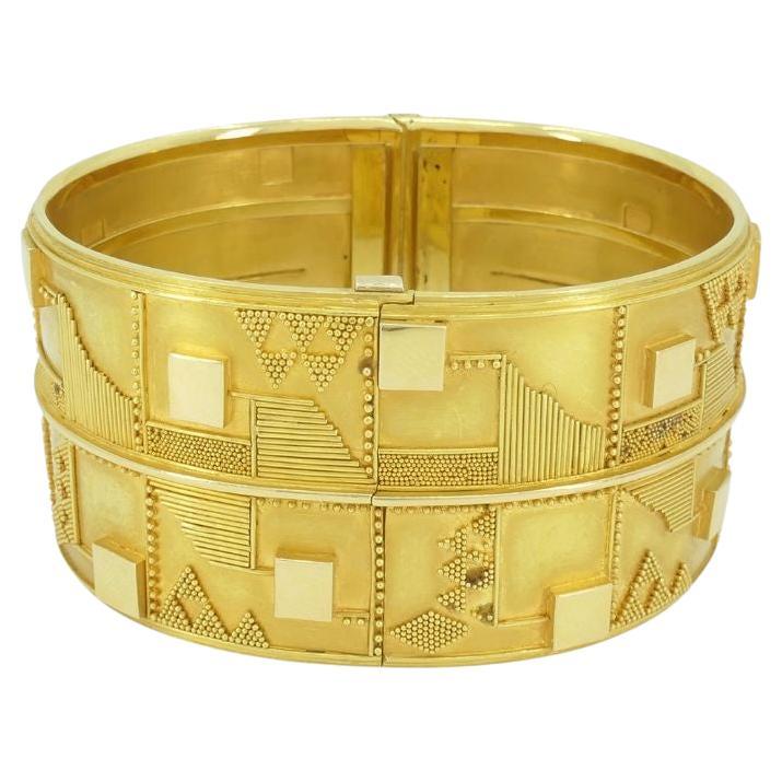 Brazalete geométrico vintage de oro de 18 quilates en venta