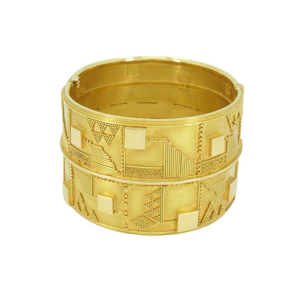 Vintage 18k Gold Geometric Hinge Cuff Bracelet Pour femmes en vente