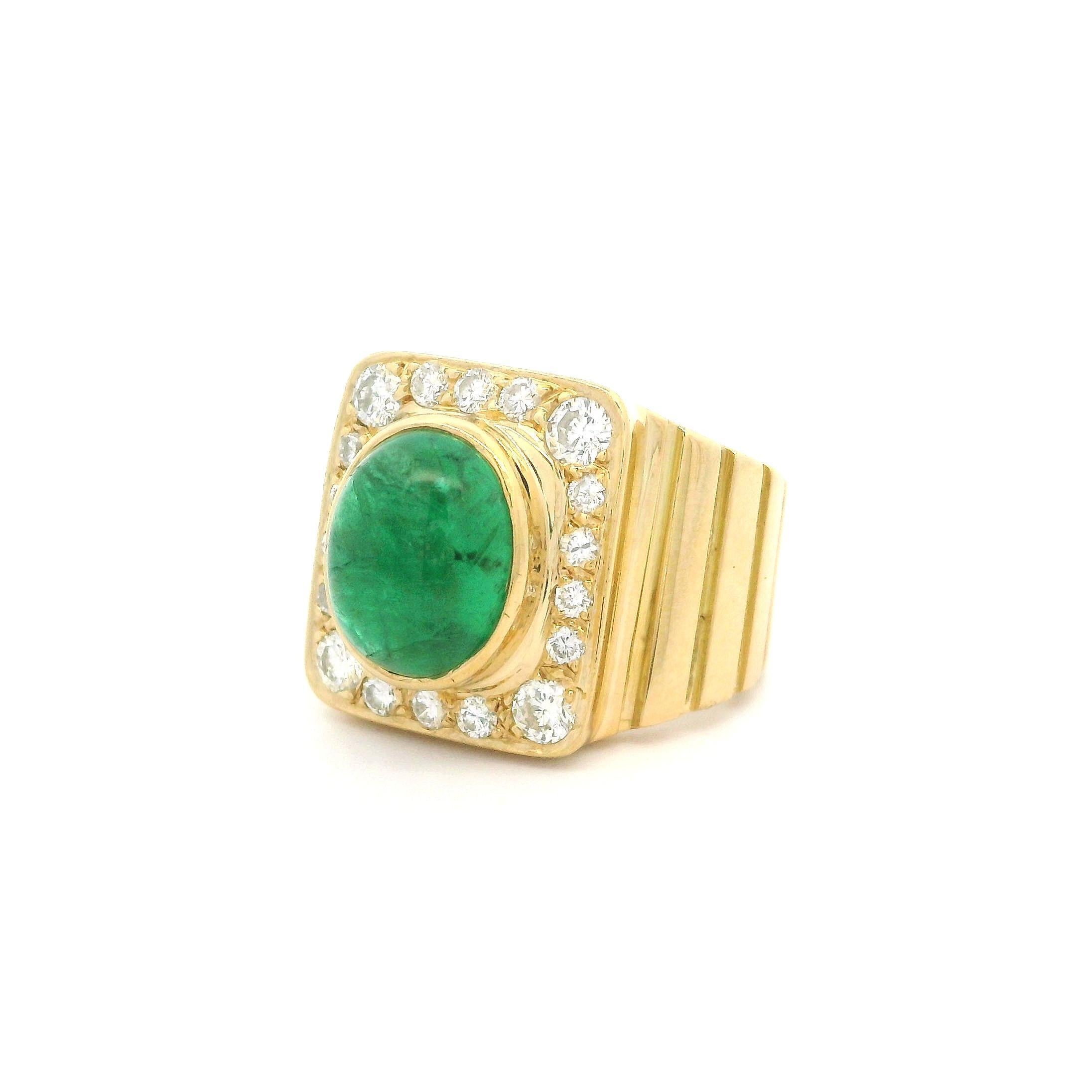 18 Karat Gold GIA 2,59 Karat Cabochon Smaragd & Diamant geschwungener breiter Platinring, Vintage Damen im Angebot