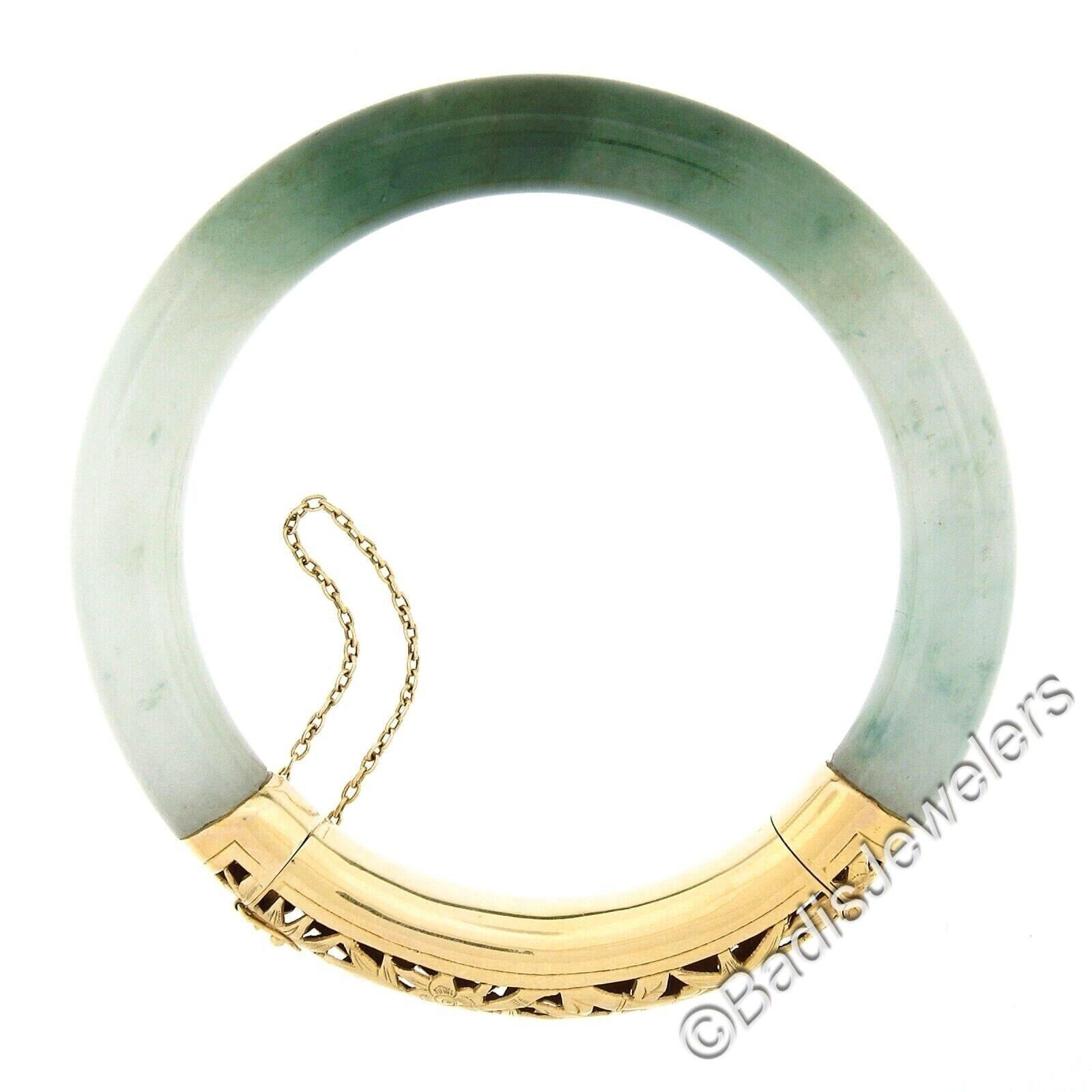 Vintage 18k Gold GIA Bogen Form grün & weiß Jade w / offene Arbeit Armreif Armband im Angebot 3