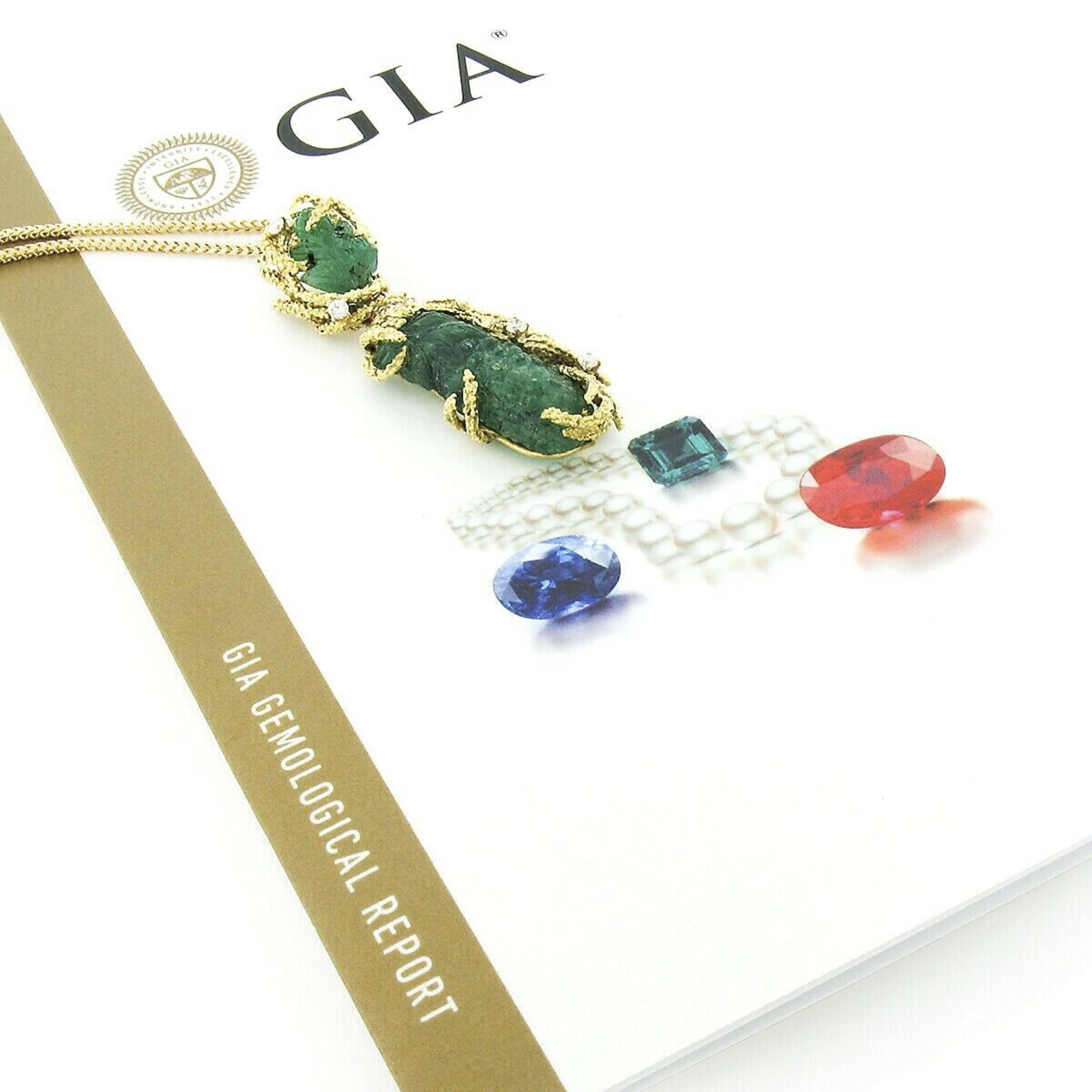 Vintage 18k Gold GIA Carved Emerald & Diamond Textured Dangle Pendant Necklace en vente 3