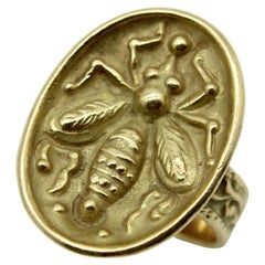 Bague sigillée abeille grecque en or 18K vintage