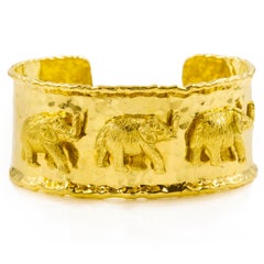 Vintage 18k Gold Hammered Cuff Bangle Bracelet w/ Three Elephants
