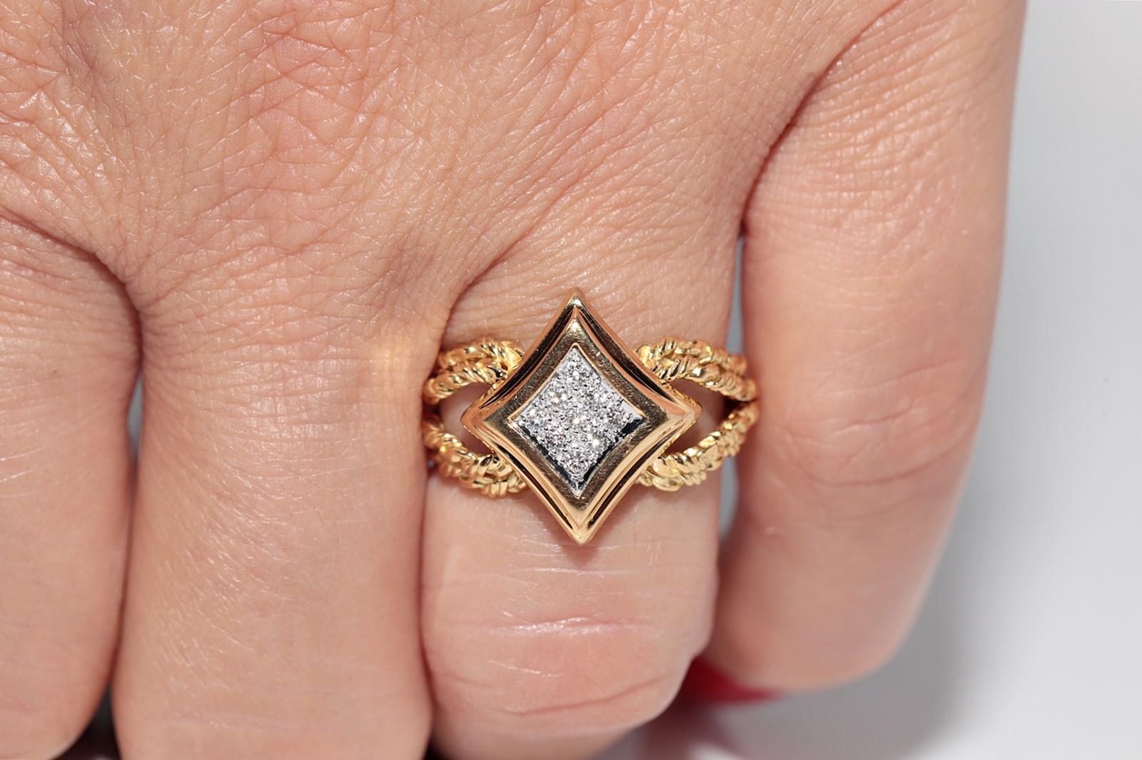 Anello Navette d'epoca in oro 18 carati con diamanti naturali decorati e lavorati a mano in vendita 9