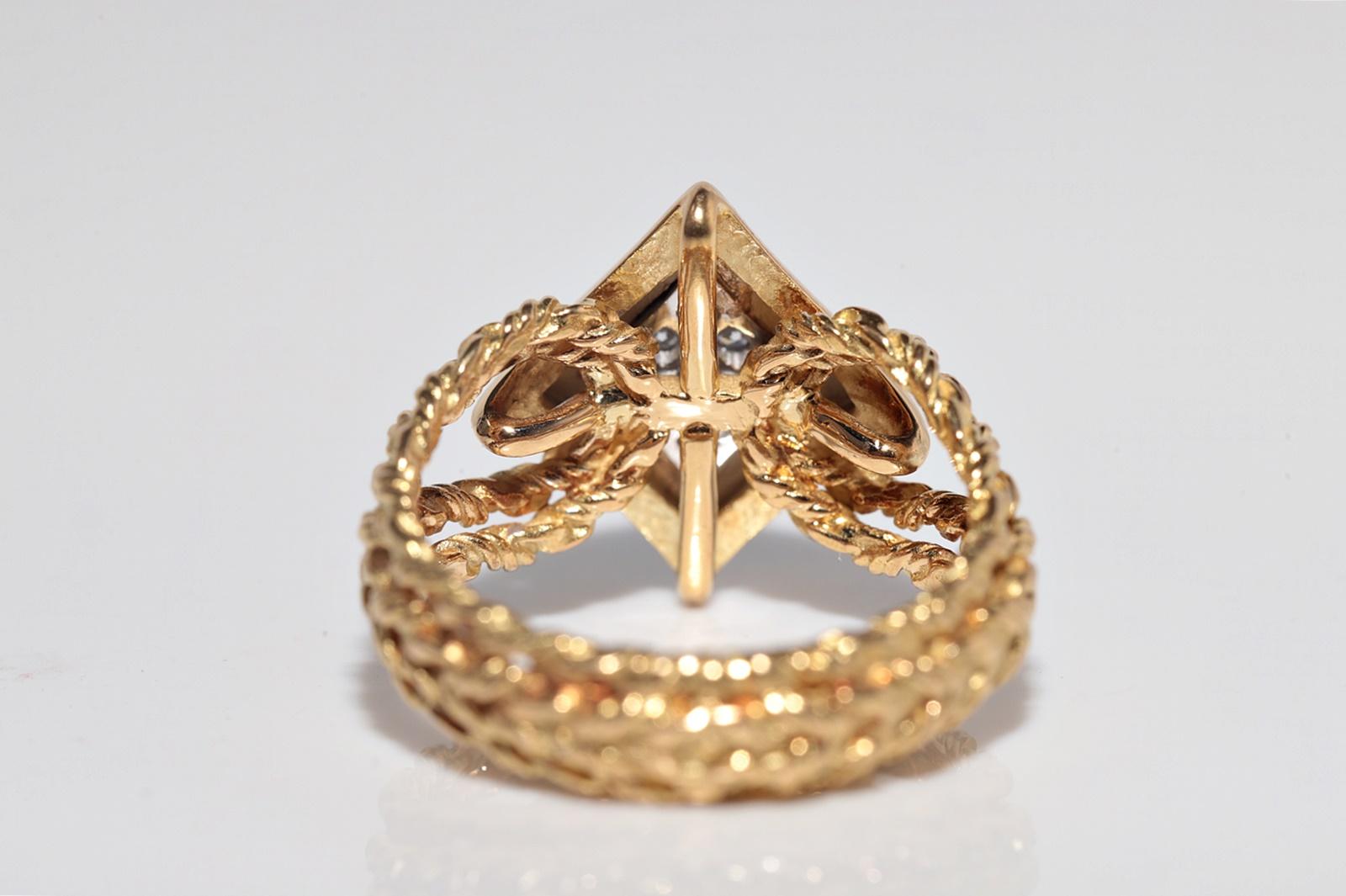 Anello Navette d'epoca in oro 18 carati con diamanti naturali decorati e lavorati a mano in vendita 2