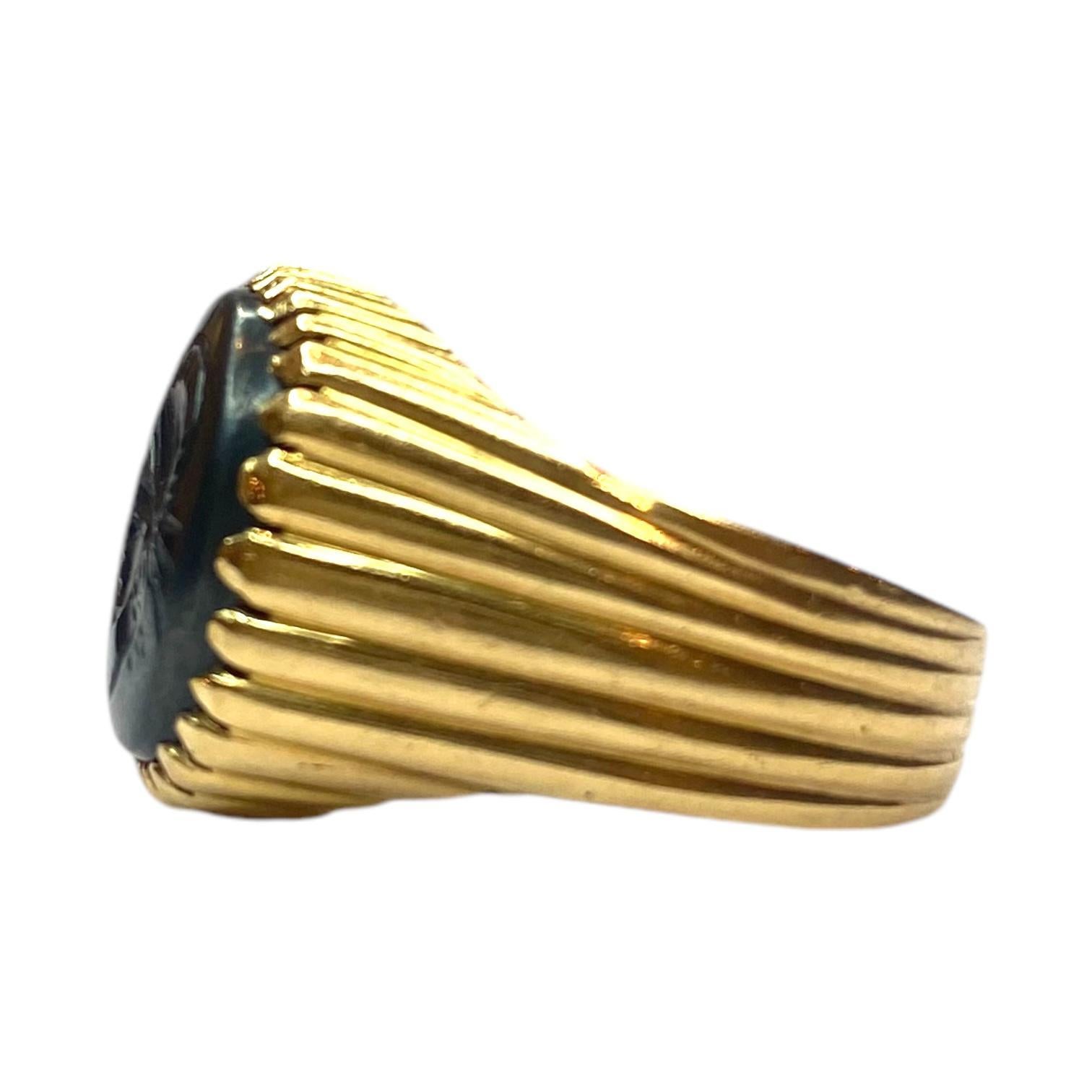 Classical Roman Vintage 18K Gold Hematite Intaglio Ring
