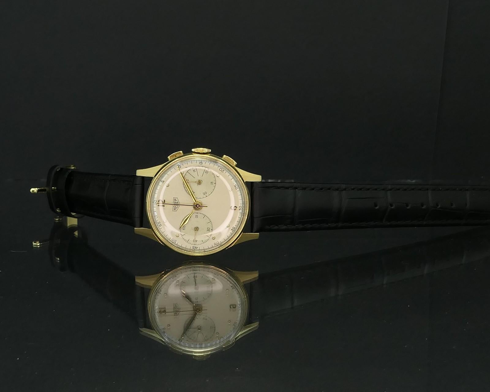 Vintage 18k Gold Heuer Big Eyes Chronograph 418 Valjoux 23 Mens Watch i15263 In Good Condition For Sale In Toledo, OH
