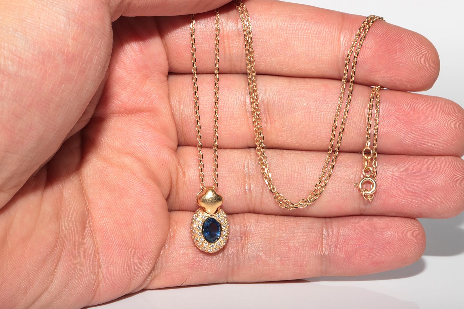 Vintage 18k Gold Italy Made Natural Diamond And Sapphire Pendant Necklace For Sale 4