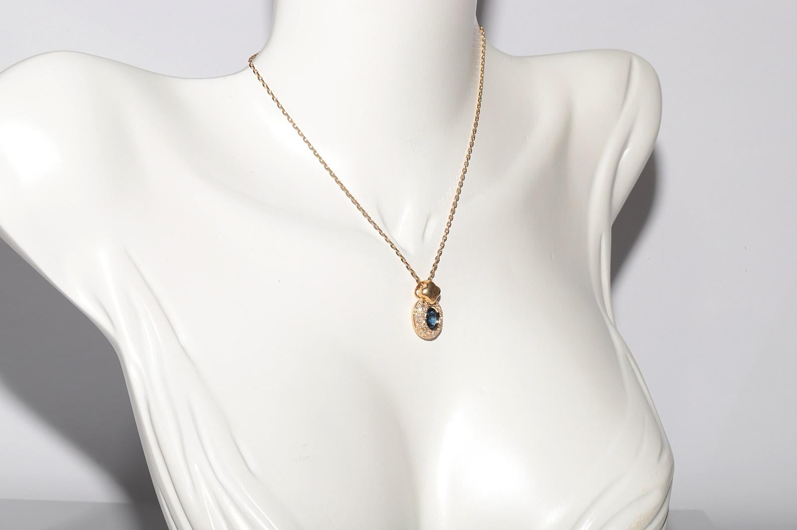 Retro Vintage 18k Gold Italy Made Natural Diamond And Sapphire Pendant Necklace For Sale