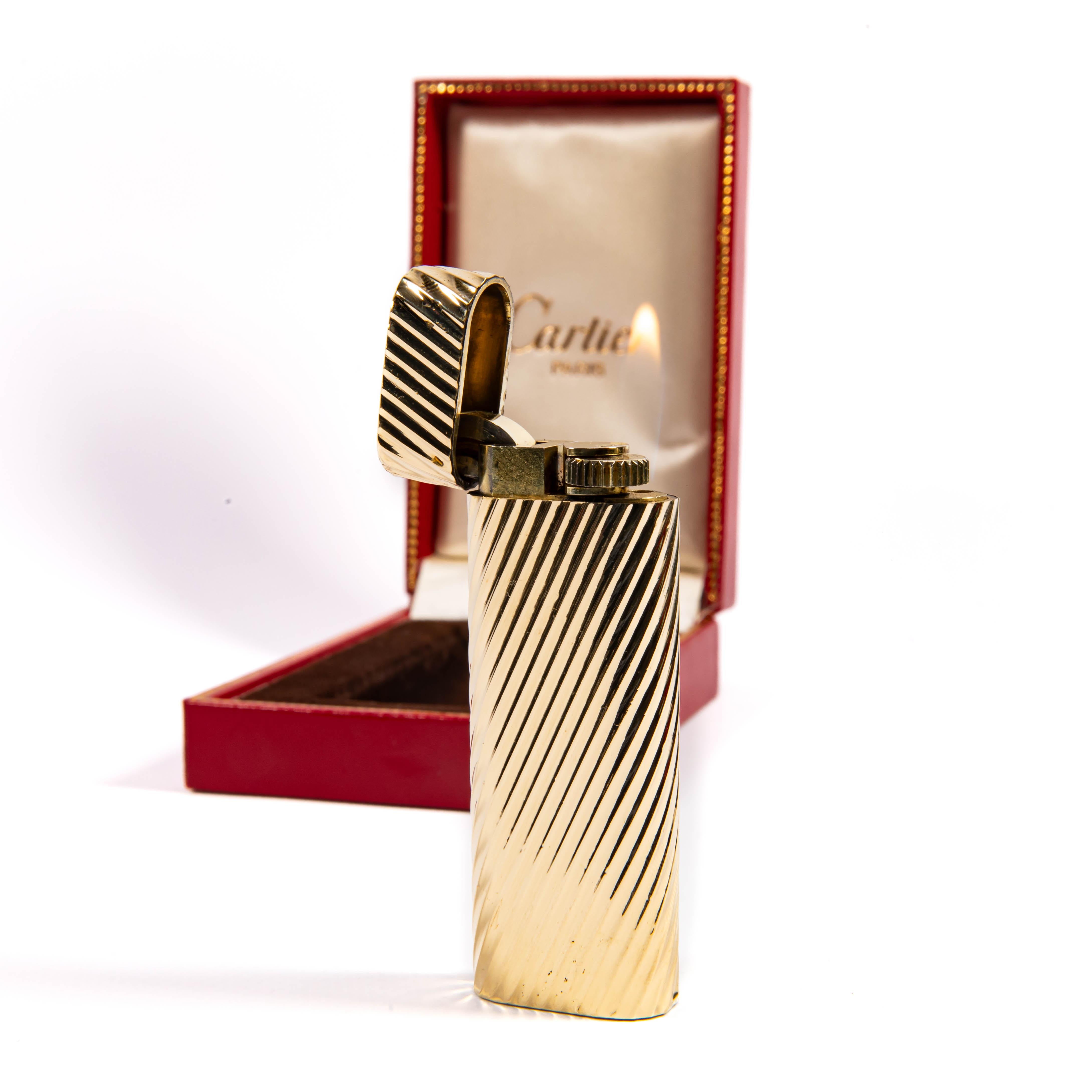 Vintage 18k Gold Jacket CARTIER Les Must Lights in Box 1970s en vente 3