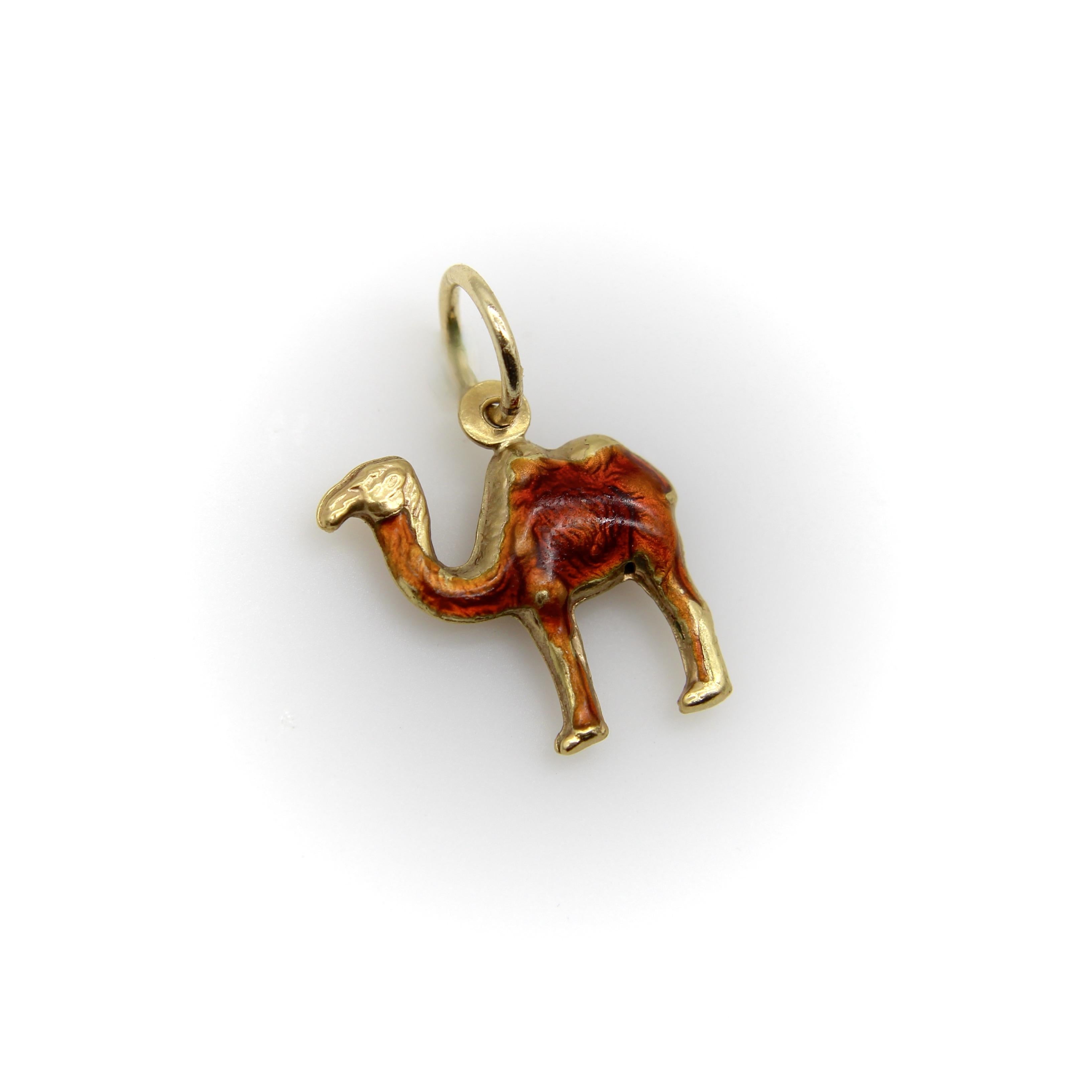 Women's or Men's Vintage 18K Gold Joe Cool Camel Enamel Charm