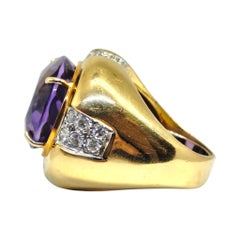 Vintage 18K Gold Large Amethyst & Diamond Ring