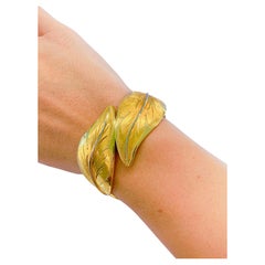Vintage Leaf Gold Bangle Bracelet
