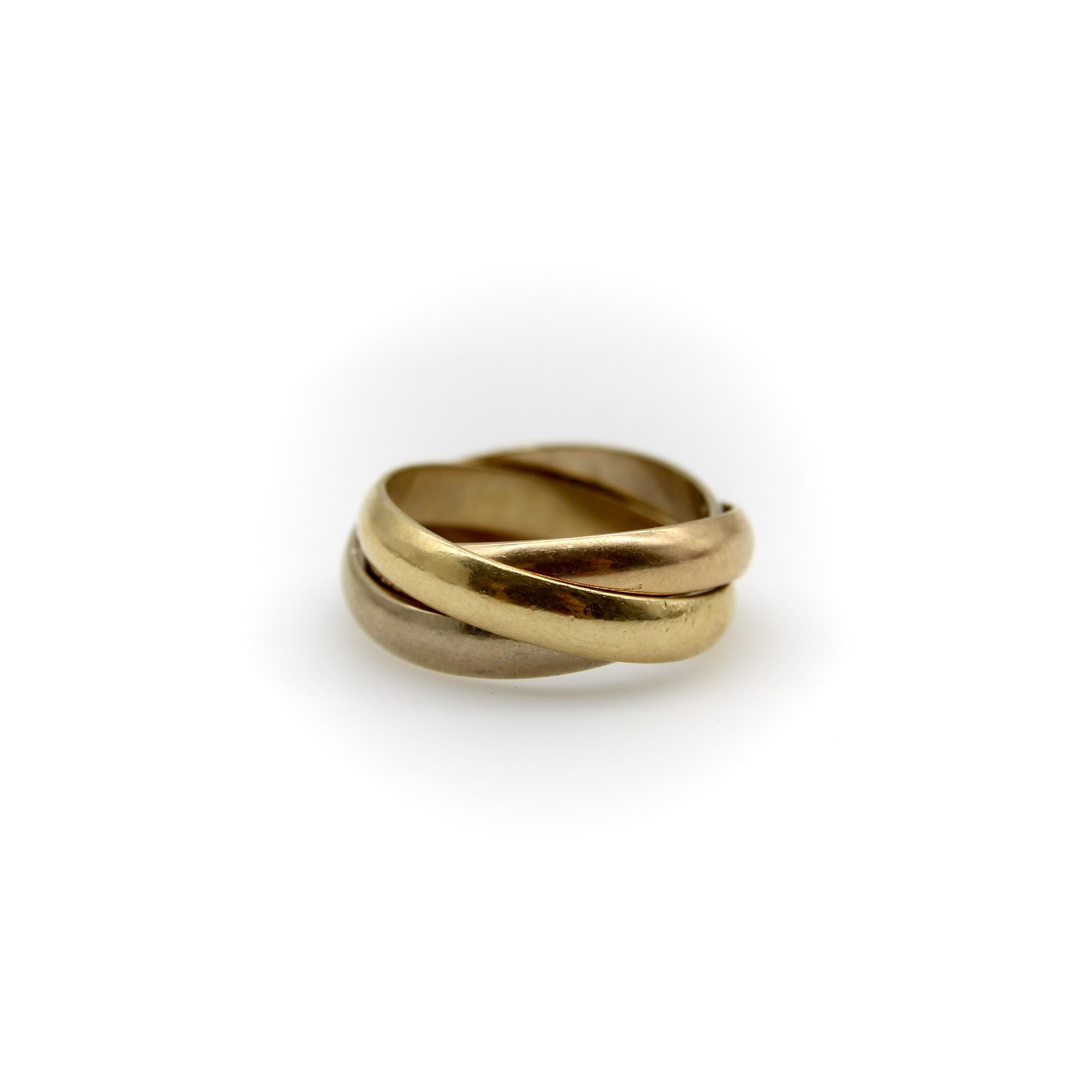 Disegnato da Louis Cartier nel 1924, l'Anello della Trinità è diventato un design iconico. Le fasce rappresentano l'amore, l'amicizia e la fedeltà e si intrecciano con grazia per simboleggiare le relazioni più significative della vita. Sovrapposte